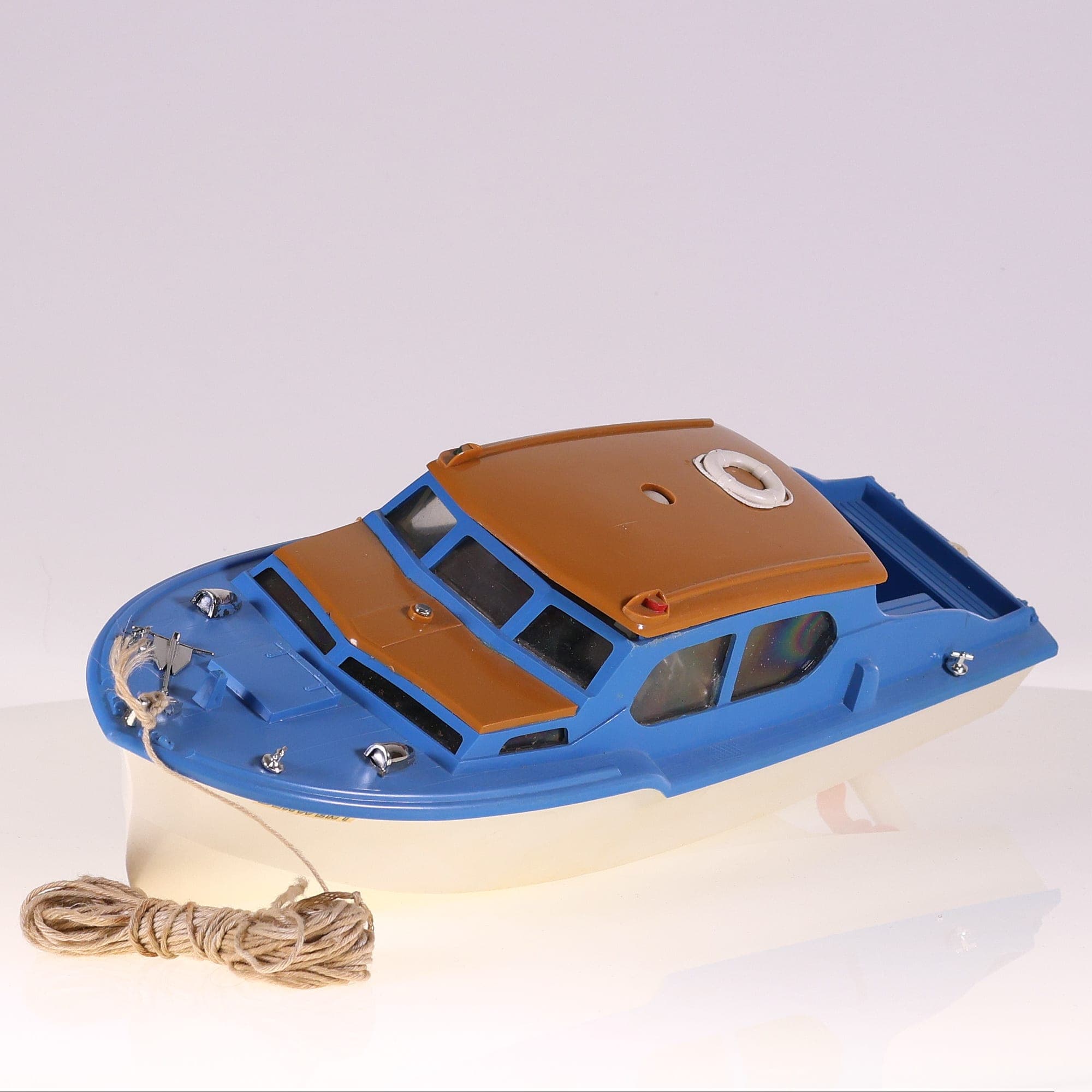 Scalex Boats 414S Derwent Cabin Cruiser (Electric) Bleu 37 cm Grade B avec boîte — miniature 9