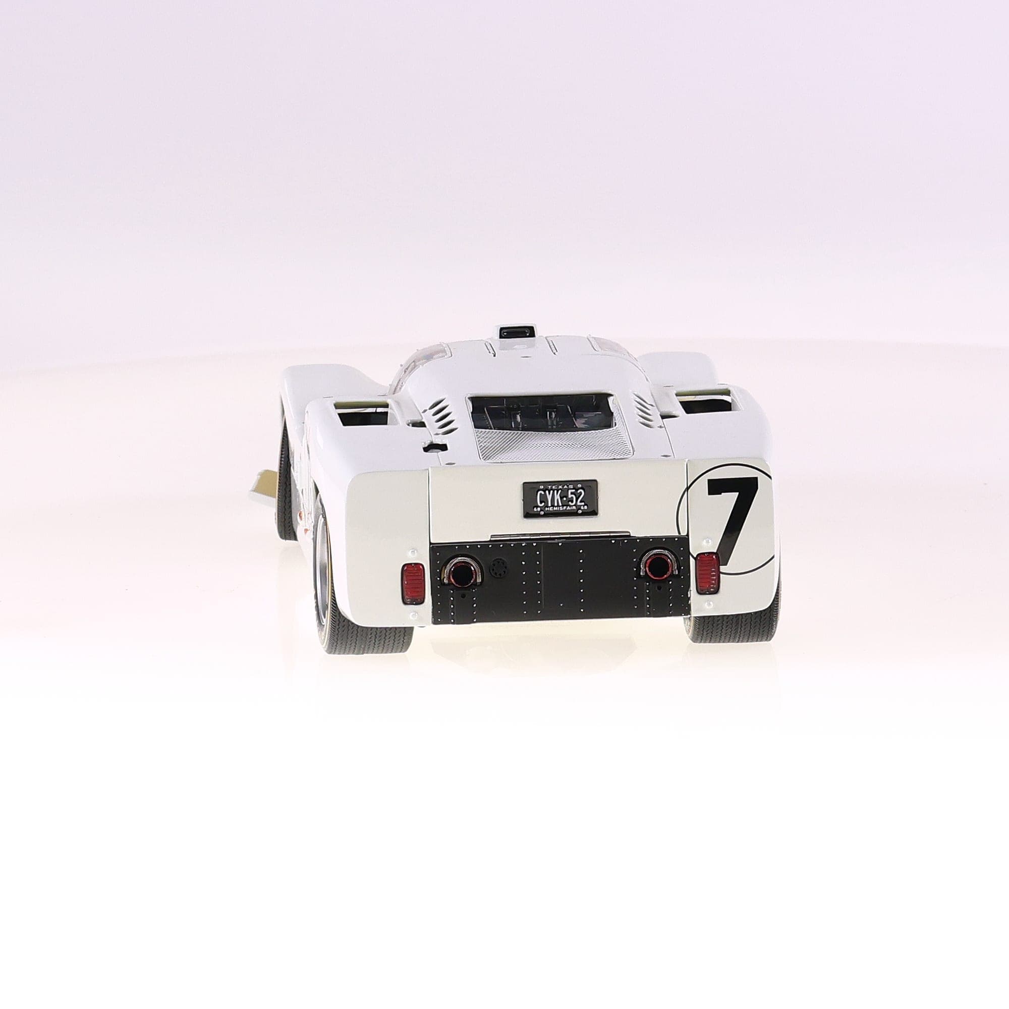 Racing legends Chaparral 2D #7 1/18 Blanc avec boîte — miniature 10