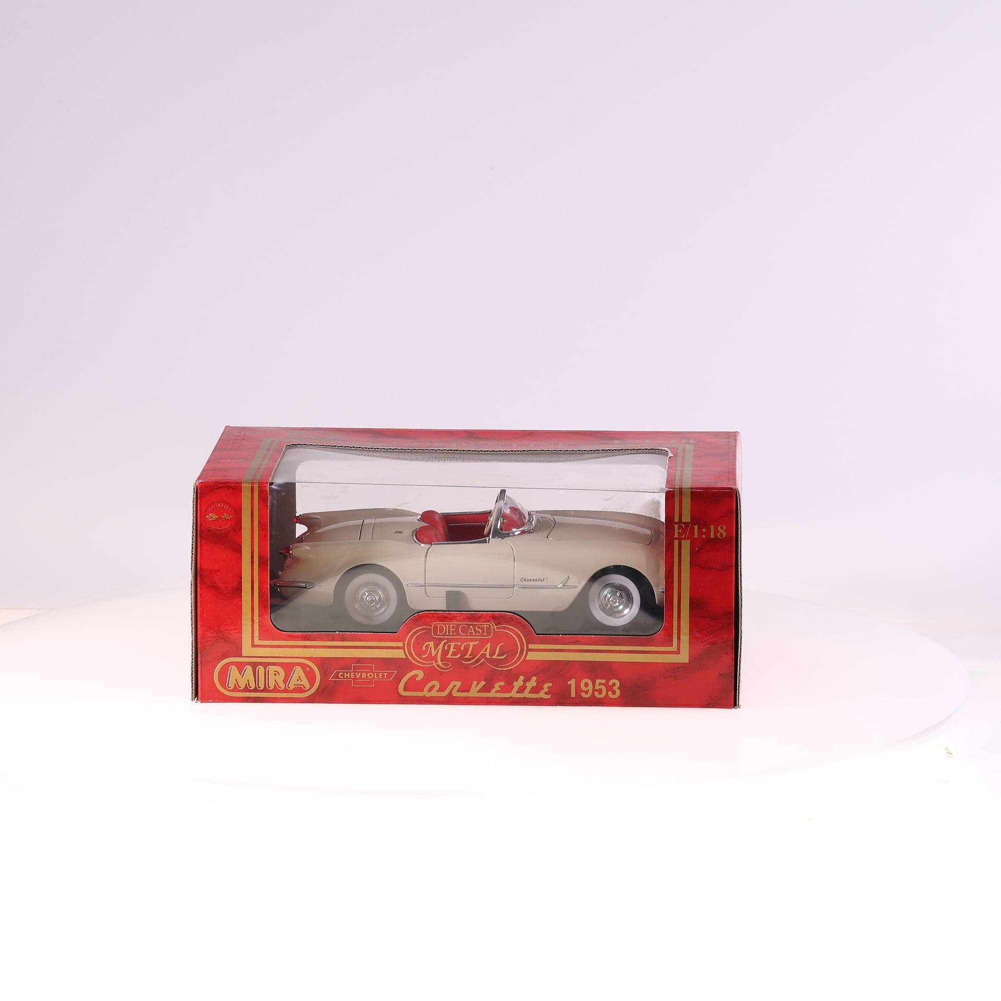 Mira Chevrolet Corvette 1953 1/18 Crème avec boîte