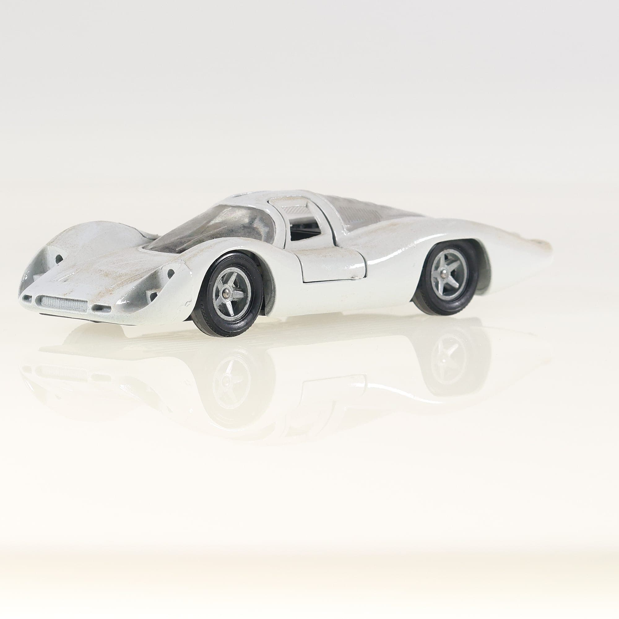Solido  Porsche 908 Top 43 ref : 902 1/43 Blanc Grade B avec boîte — miniature 13