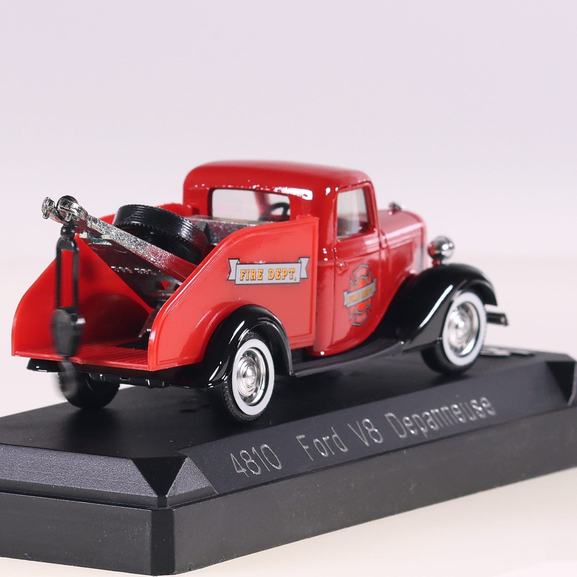 Solido 4810 Ford V8 Depanneuse 1/43 rouge avec boîte — miniature 10
