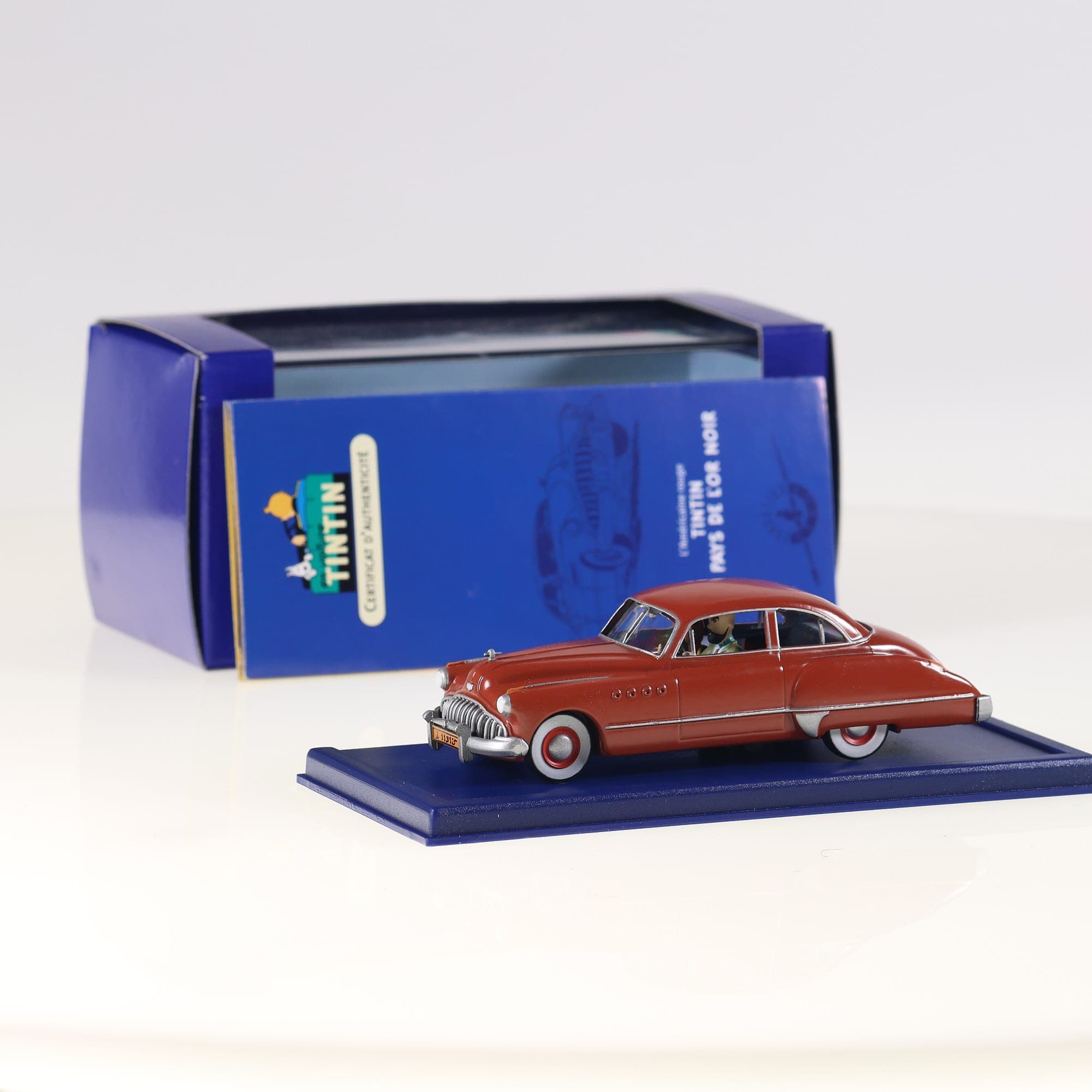 Atlas Buick Buick années 40 - Tintin au Pays de l'Or noir 1/43 Rouge avec boîte