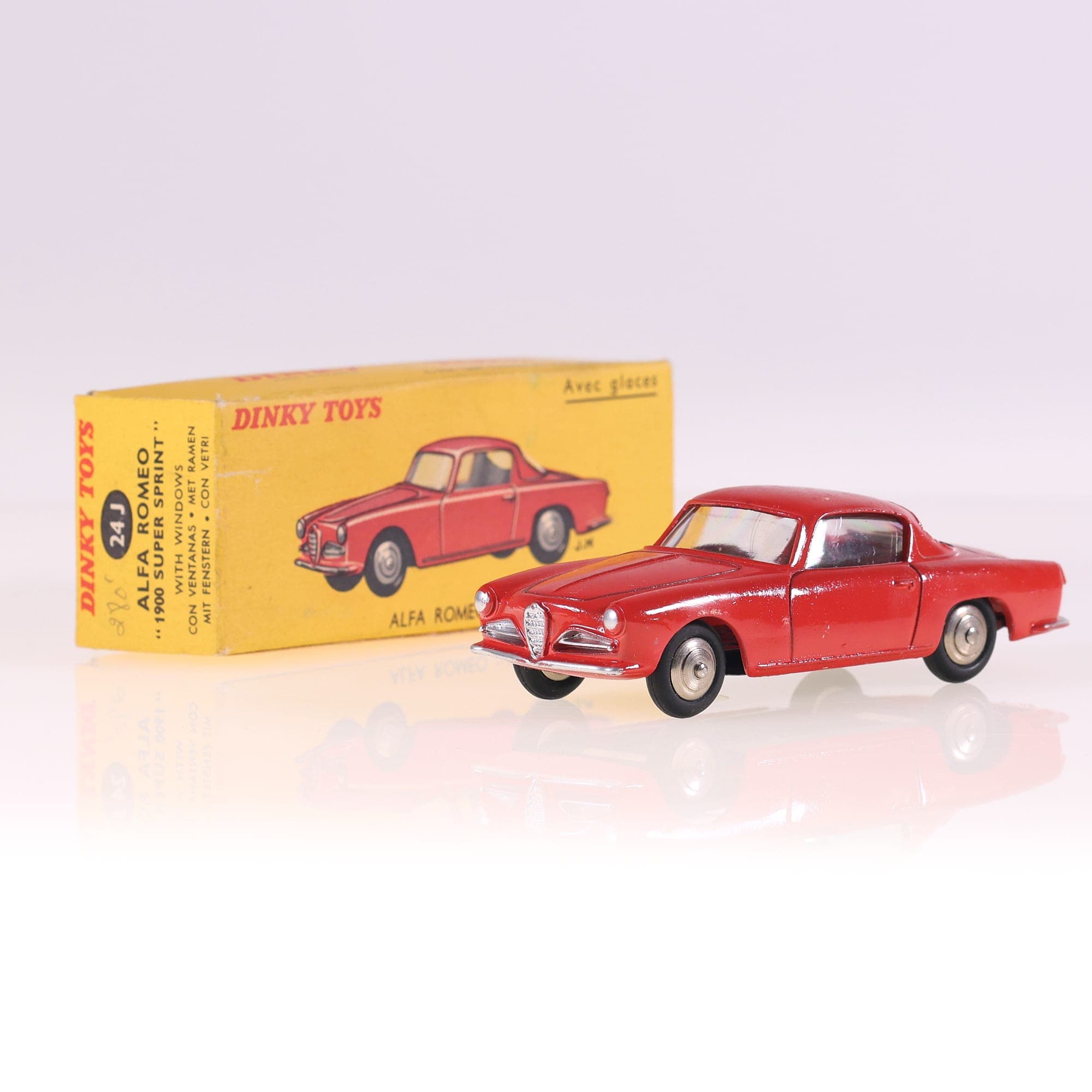 Dinky Toys 24J Alfa Romeo 1900 Super Sprint 1/43 Rouge avec boîte