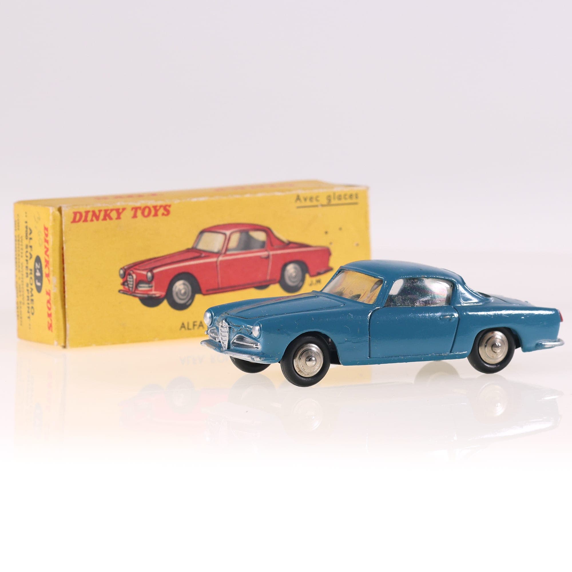 Dinky Toys F n°24J Alfa Romeo 1900 Super Sprint 1/43 Bleu soutenu avec boîte