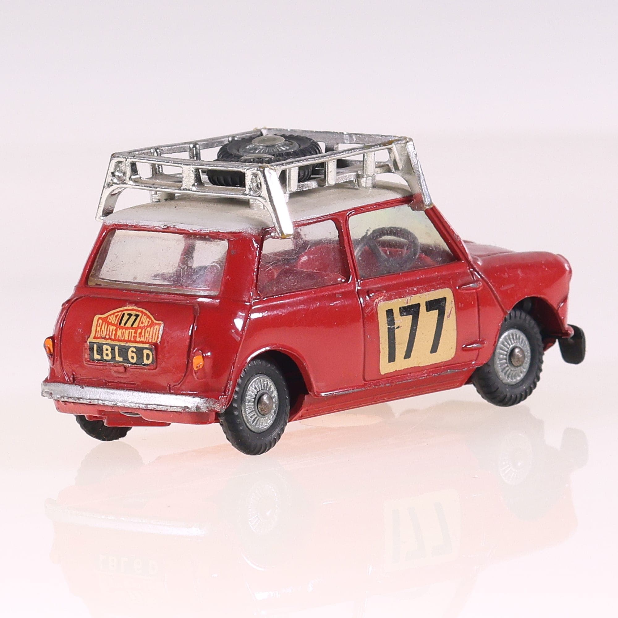 Corgi 339 BMC Mini Cooper S #177 Monte Carlo Winner 1967 1/43 Rouge avec boîte — miniature 9