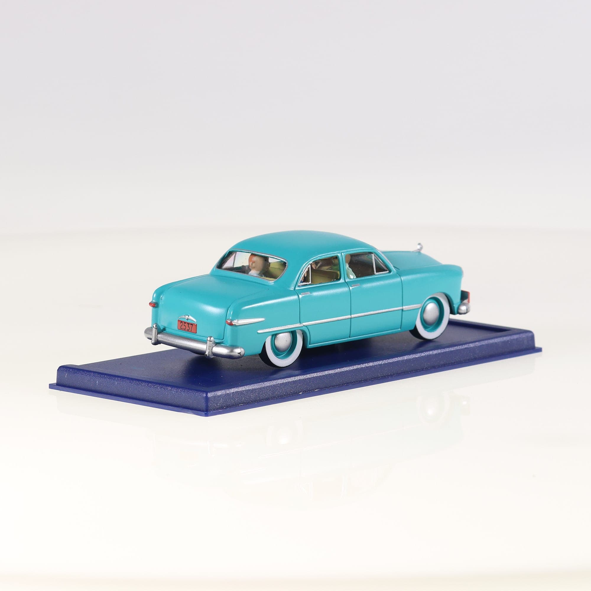 Tintin Ford Ford Custom 1949 Atlas Editions 2 118 049  1/43 Turquoise avec boîte — miniature 11