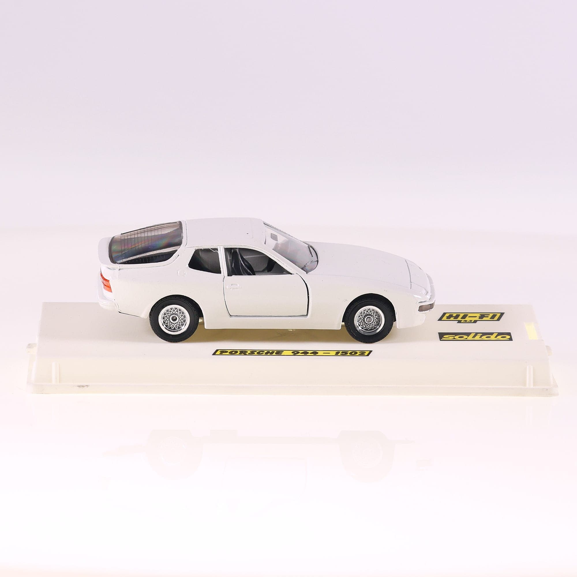 Solido 1502 Porsche 944 1/43 Blanc avec boîte — miniature 7