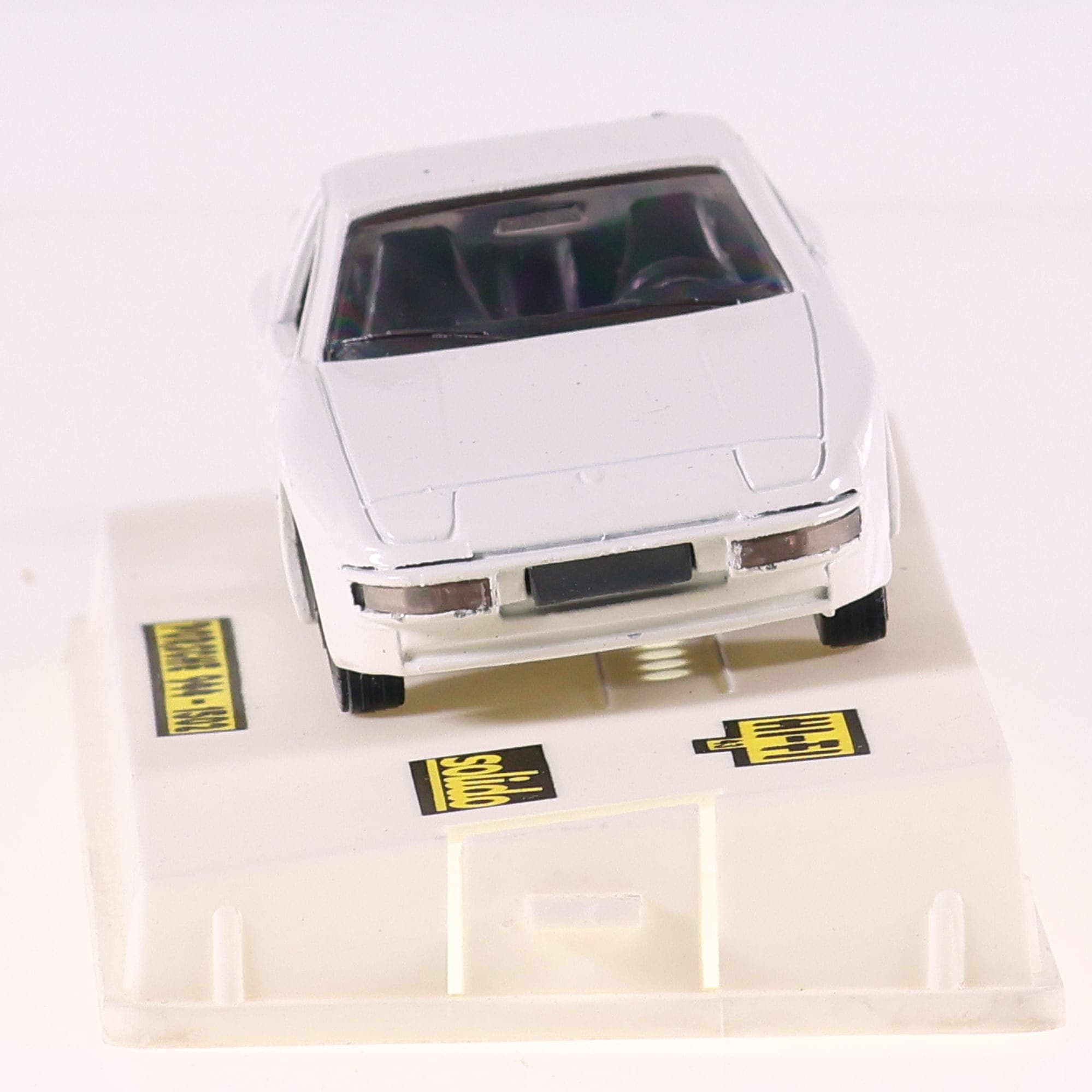 Solido 1502 Porsche 944 1/43 Blanc avec boîte — miniature 9