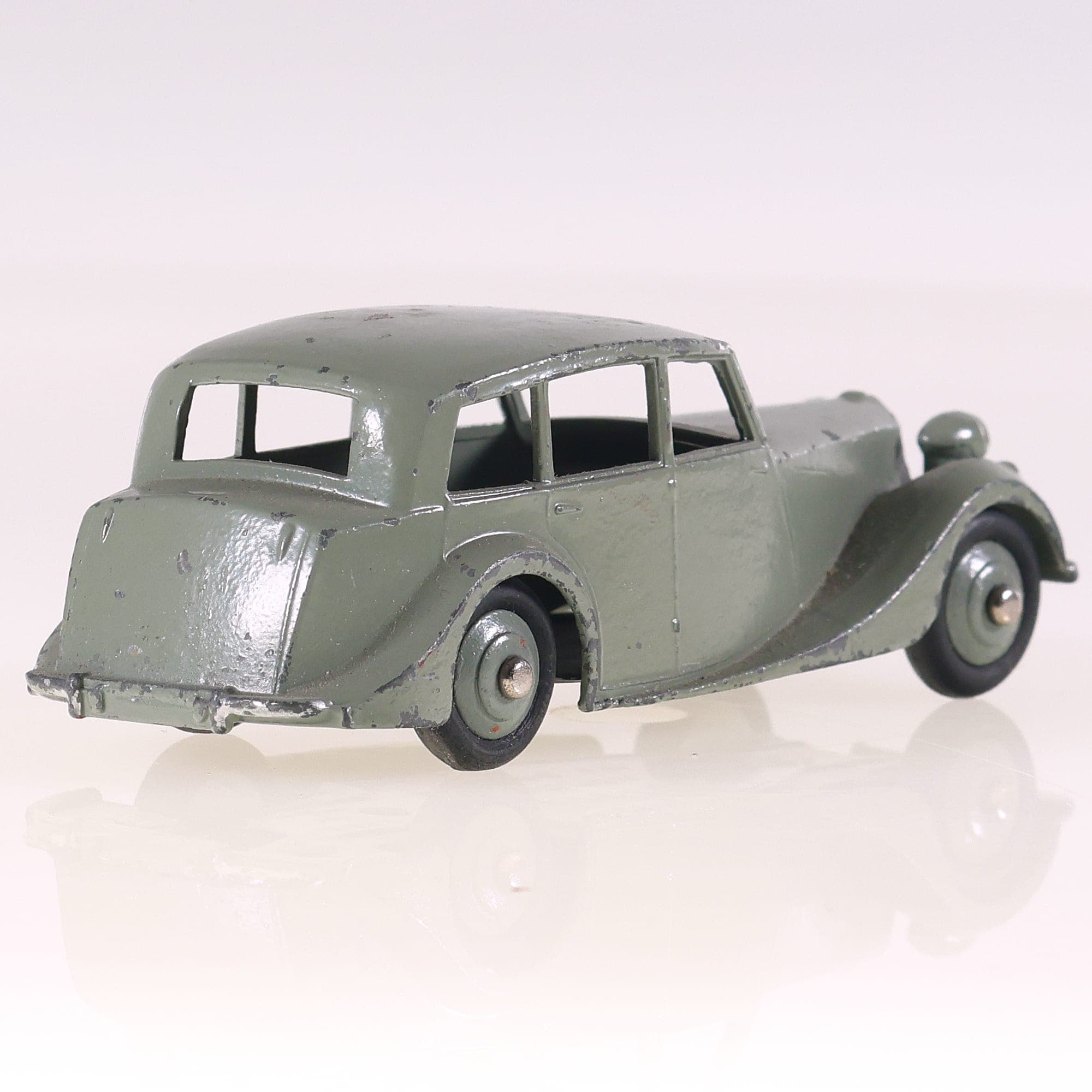 Dinky Toys GB n° 40B Triumph 1800 Saloon 1/43 gris vert — miniature 5