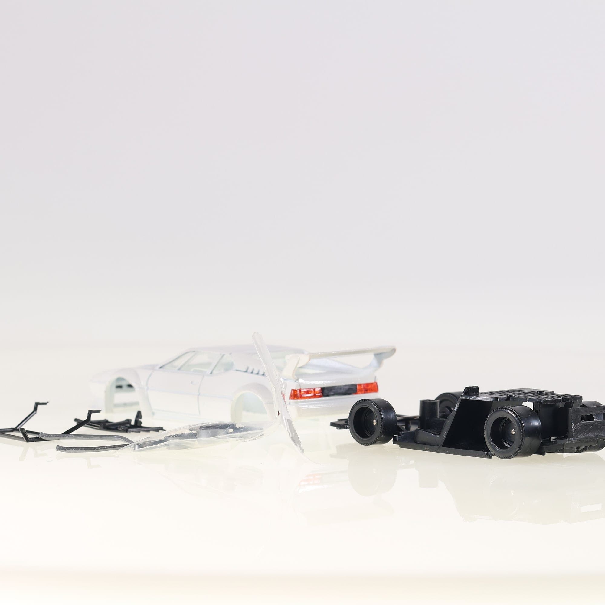Solido BMW M1 Meisterfoto #2 Top 43 ref : 71 1/43 Blanc avec boîte en KIT — miniature 6