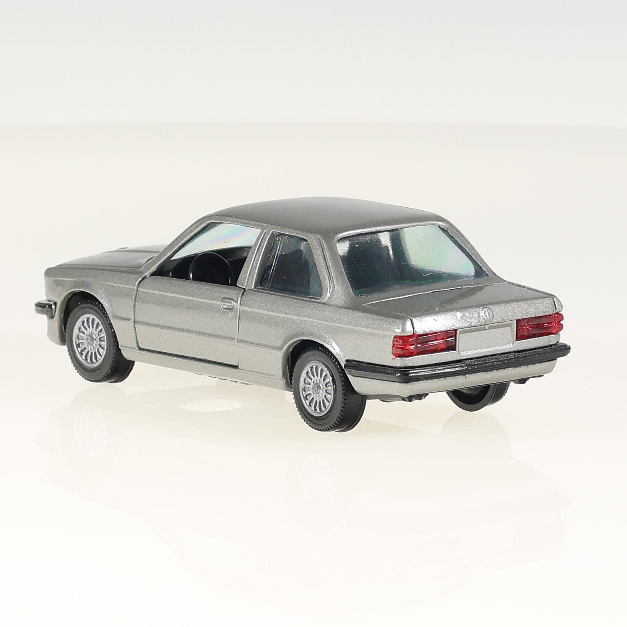 GAMA 1166 BMW BMW 323i E30 1/43 Gris métallisé neuf avec boîte — miniature 6