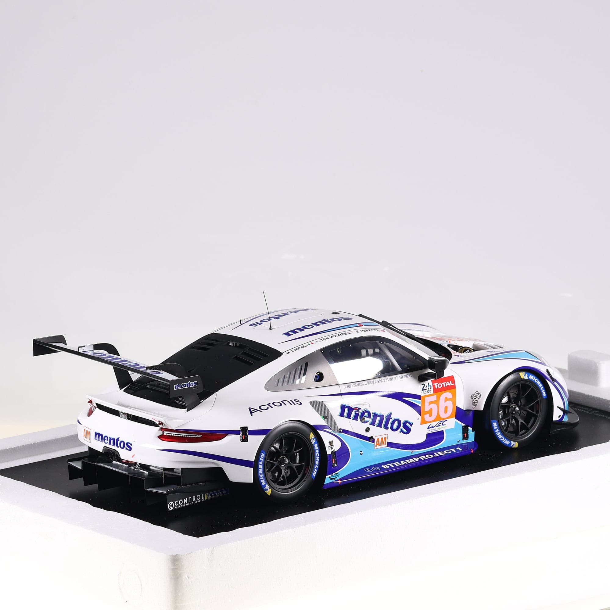 Spark Porsche 911 RSR #56 24H Le Mans 2020 1/12 Blanc / Bleu / Mentos avec boîte — miniature 8
