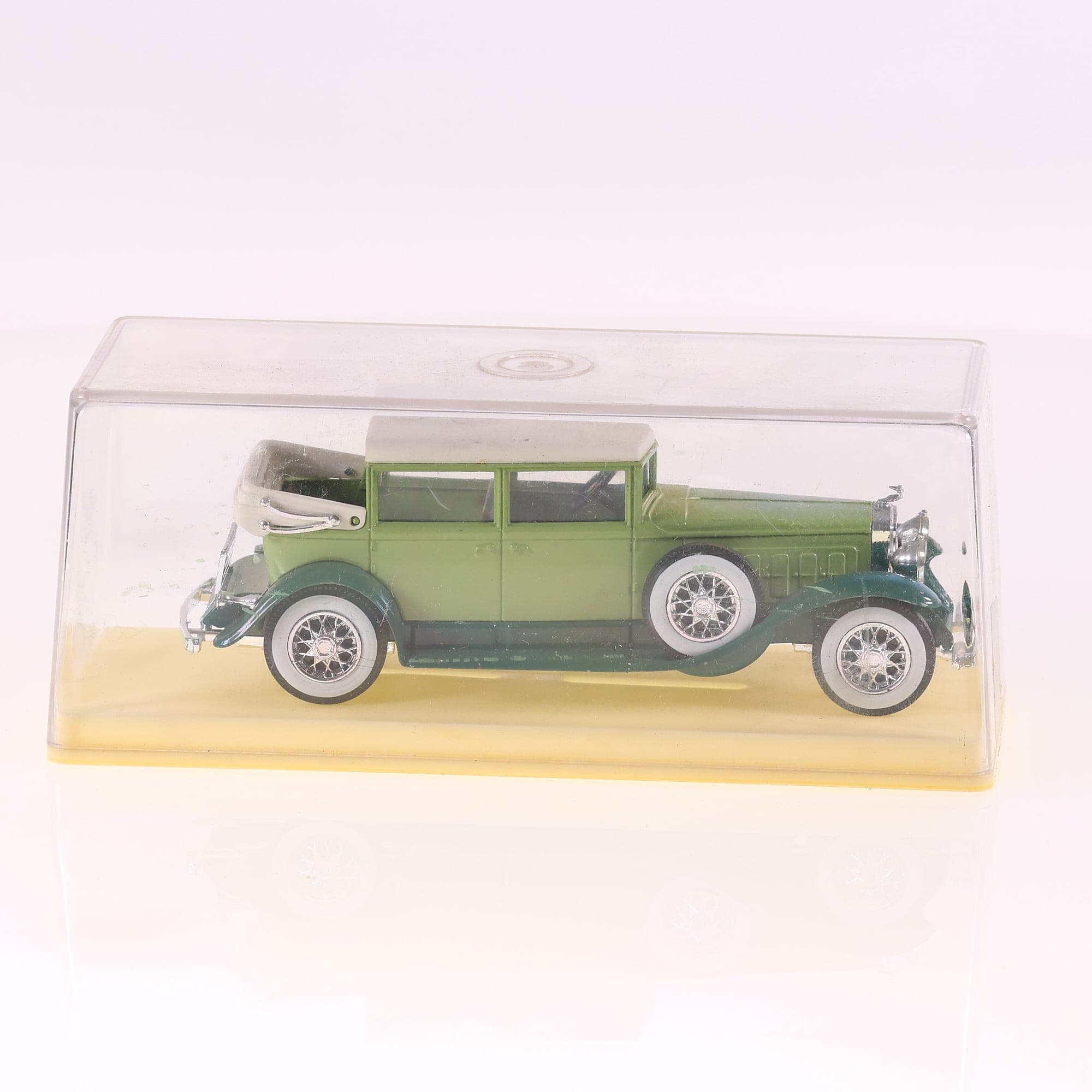 Solido n°85 Cadillac V16 - 1931 - 452.A 1/43 Vert — miniature 11