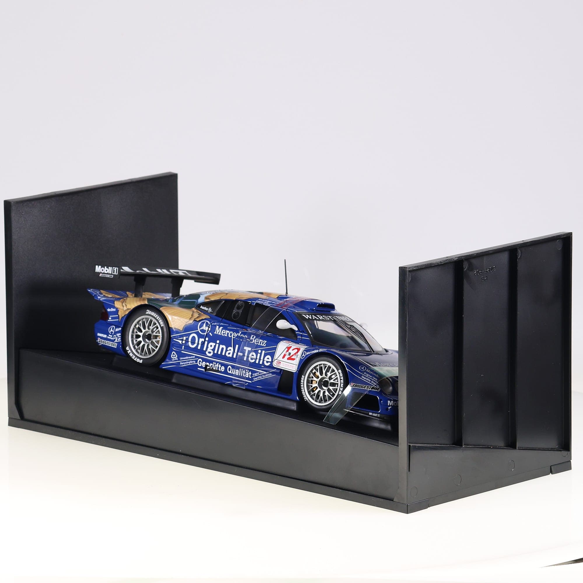 AUTOart Racing Division Mercedes-Benz CLK GTR #12 Original-Teile 1/18 Bleu et or — miniature 12