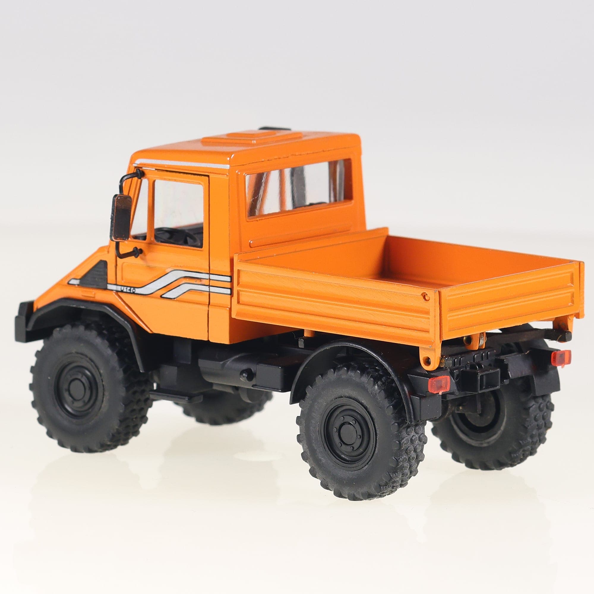 NZG n°371 Mercedes-Benz Unimog U140 1/43 Orange+ rétroviseurs — miniature 8