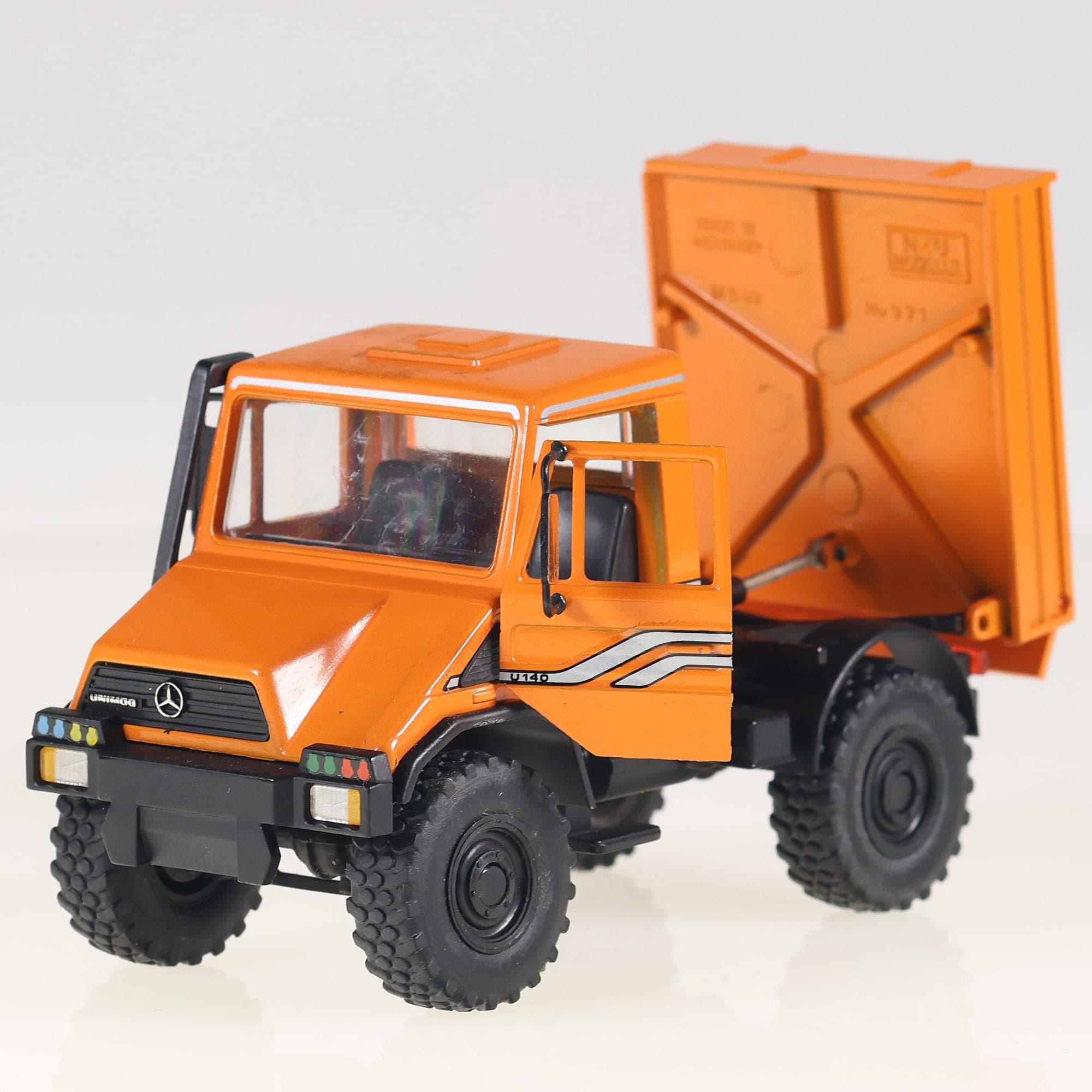 NZG n°371 Mercedes-Benz Unimog U140 1/43 Orange+ rétroviseurs — miniature 15