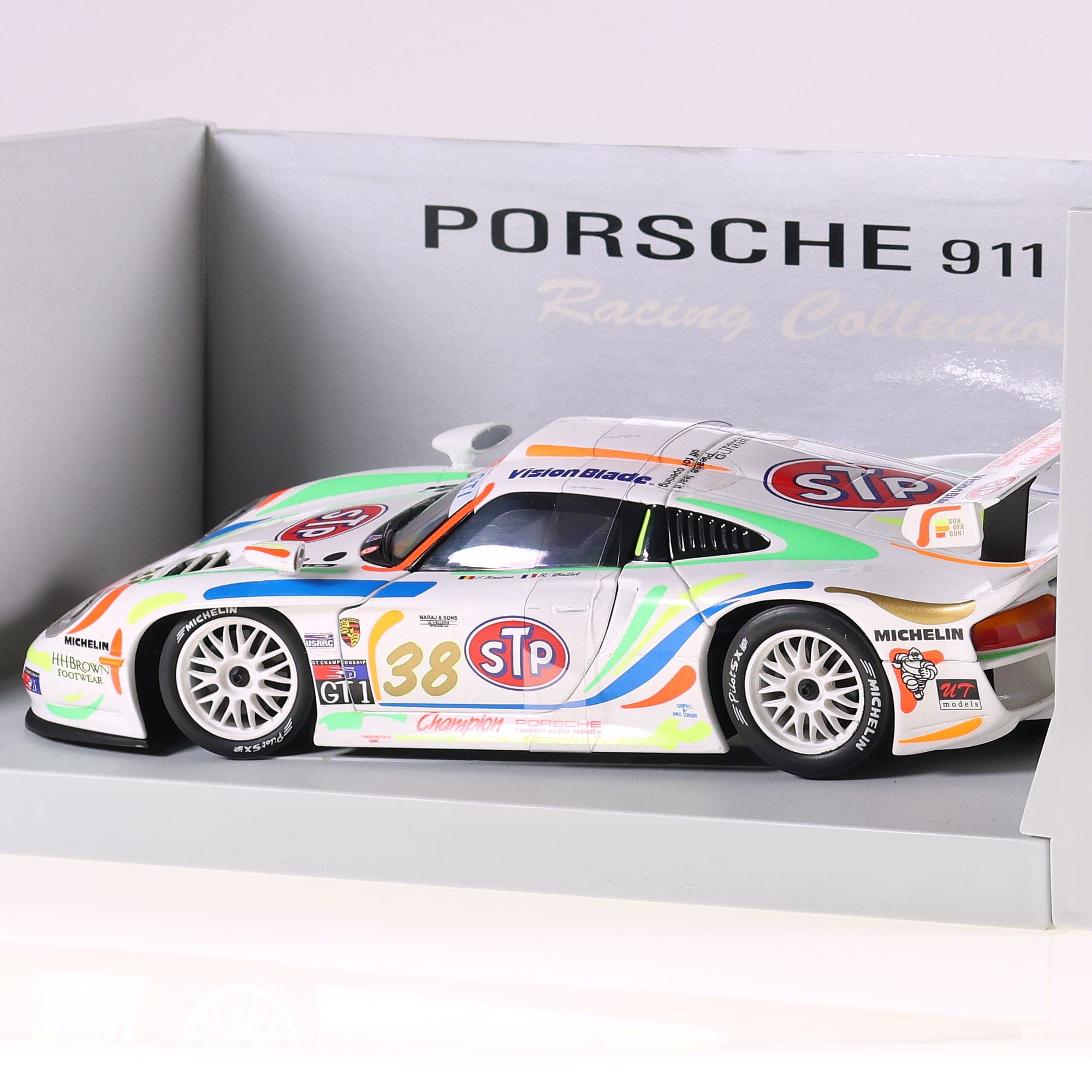 UT models 39817 Porsche 911 GT1 1998 Boutsen Kelleners 1/18 #38 boîte  — miniature 7