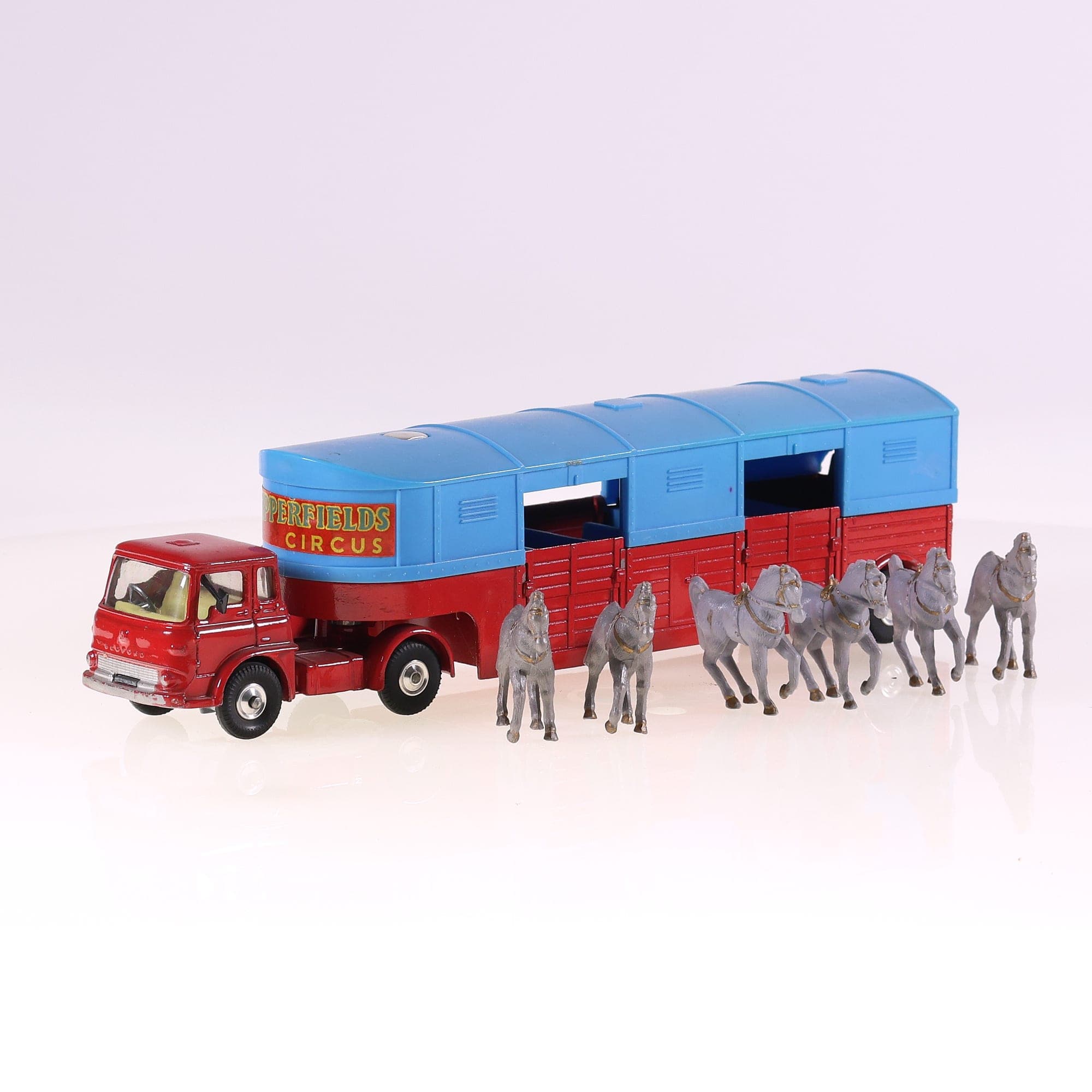 Corgi Toys 1130 Bedford Articulated Horse Box - Chipperfields Circus 1/43 Bicolo