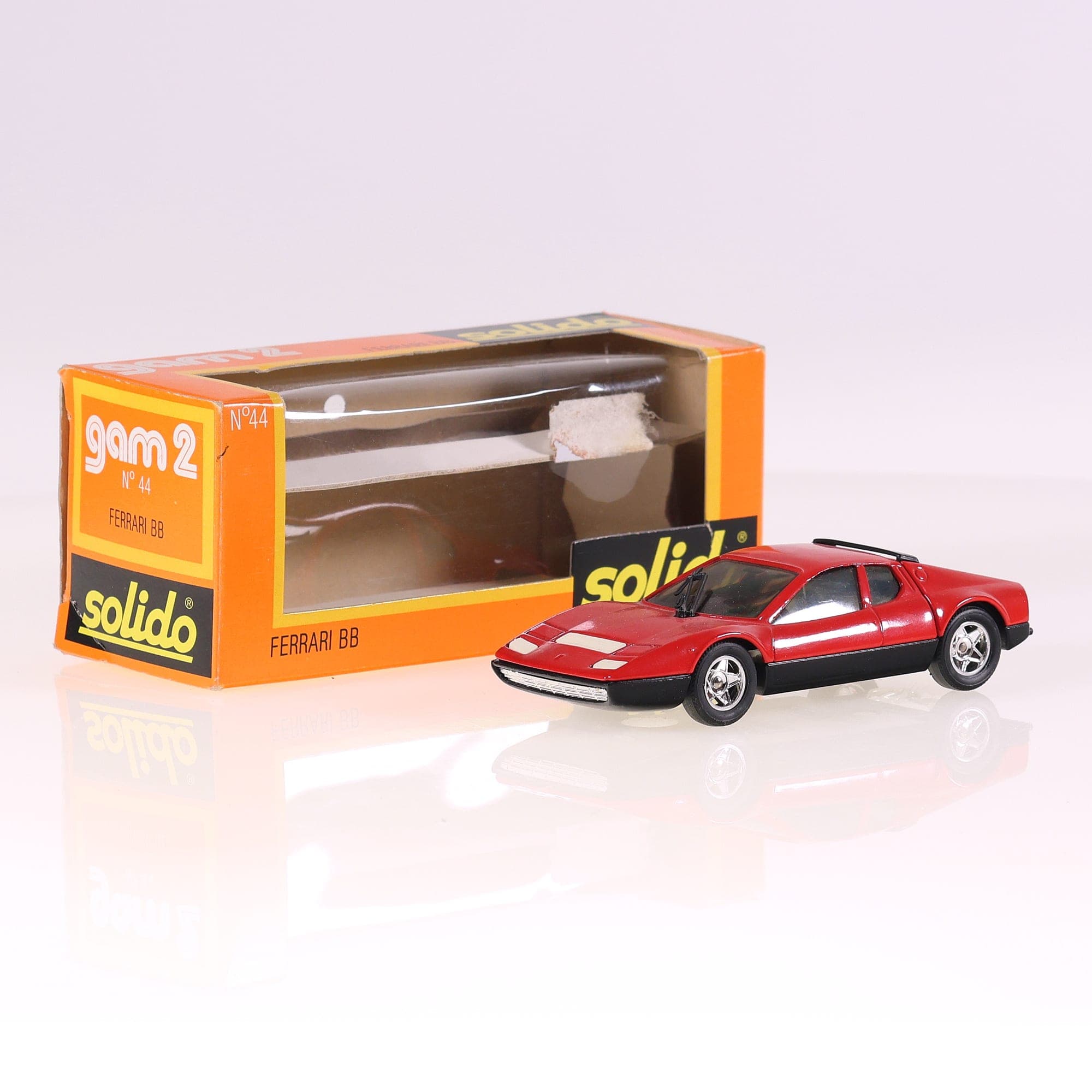 Solido 44 Ferrari BB 1/43 Rouge avec boîte — photo 1