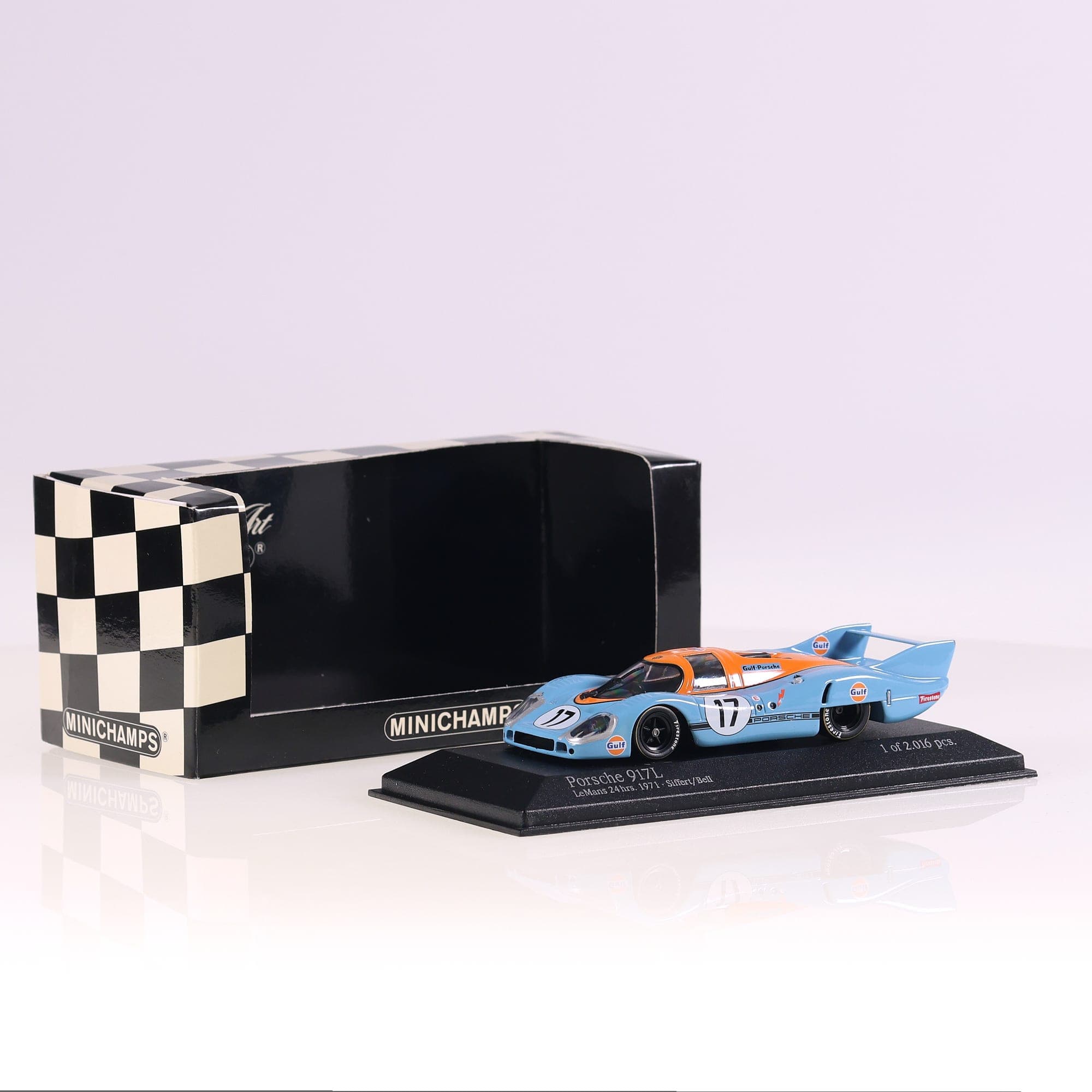 Minichamps 430 716717 Porsche Porsche 917L golf 24 LM  #17 1/43 Bleu ciel avec b