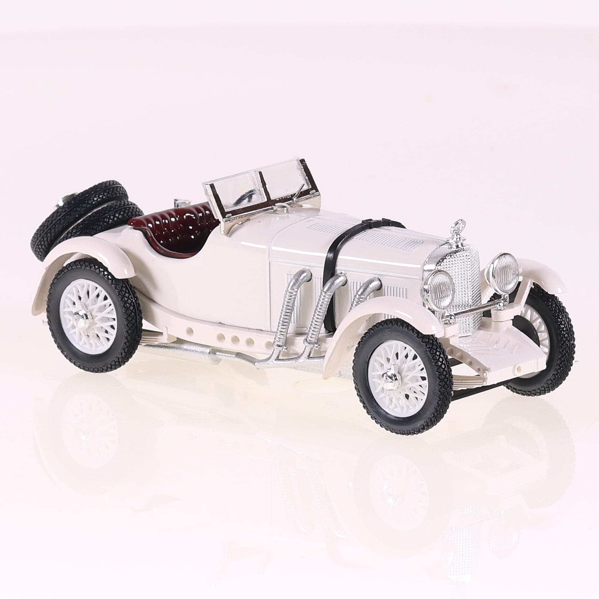 Rio 79 Mercedes Benz SSKL 1931 1/43 Blanc avec boîte — miniature 7