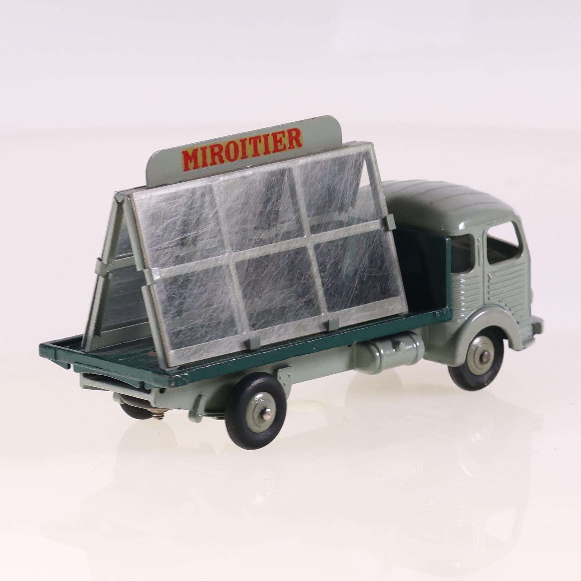 Dinky Toys 33C Simca Cargo Miroitier 1ère version de 1956 1/43 Gris avec boîte — miniature 5
