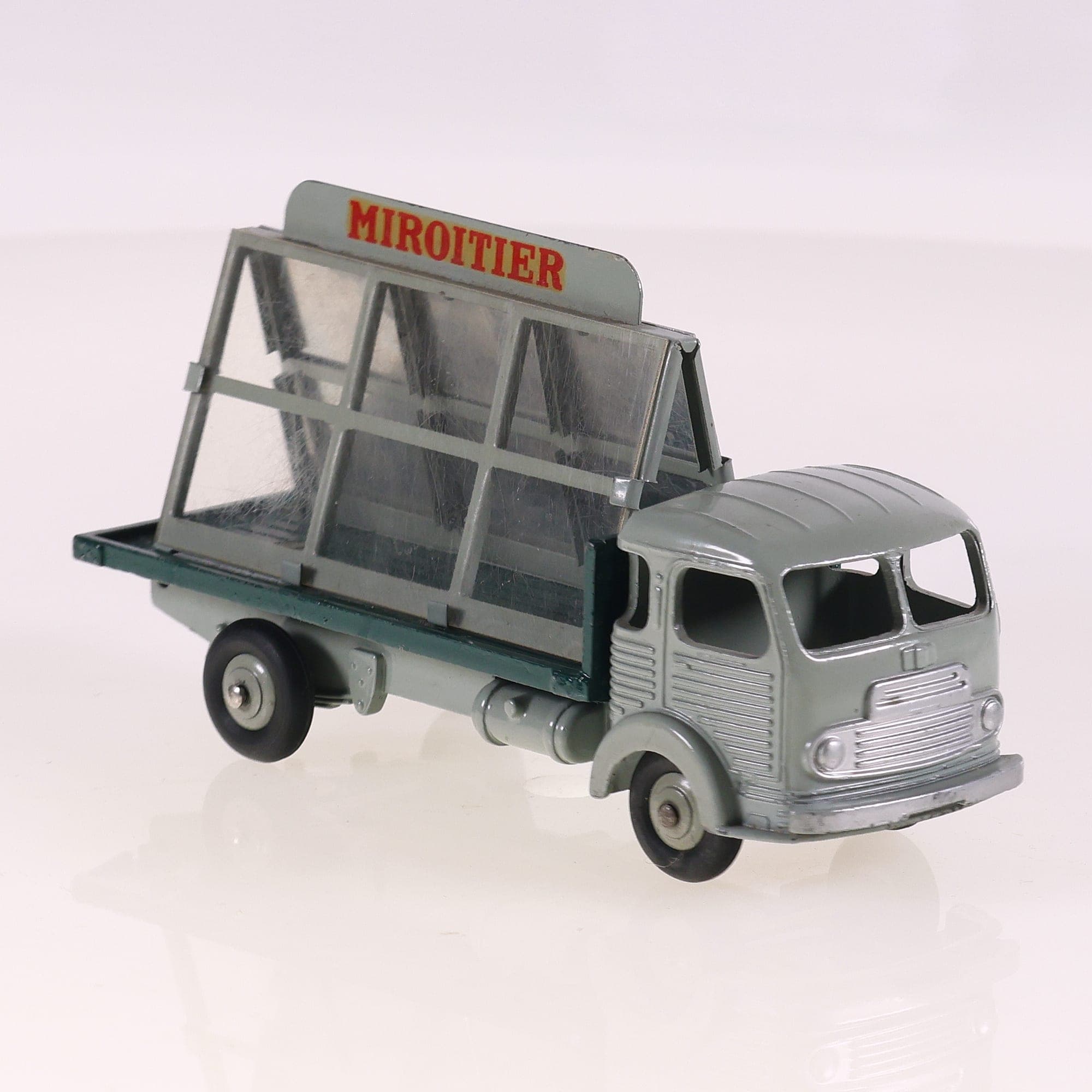 Dinky Toys 33C Simca Cargo Miroitier 1ère version de 1956 1/43 Gris avec boîte — miniature 7