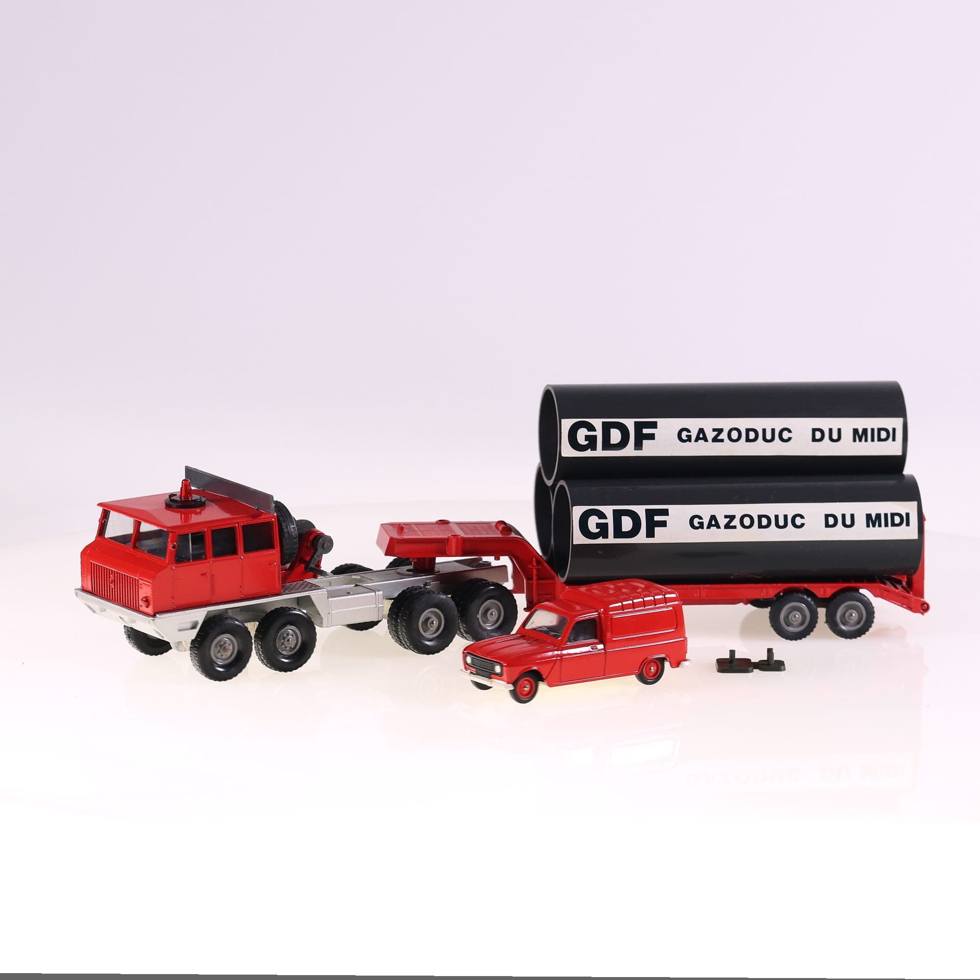 Solido 305B Berliet T2 Transport Tuyaux GDF Gazoduc du Midi 1/43 Rouge sans boît