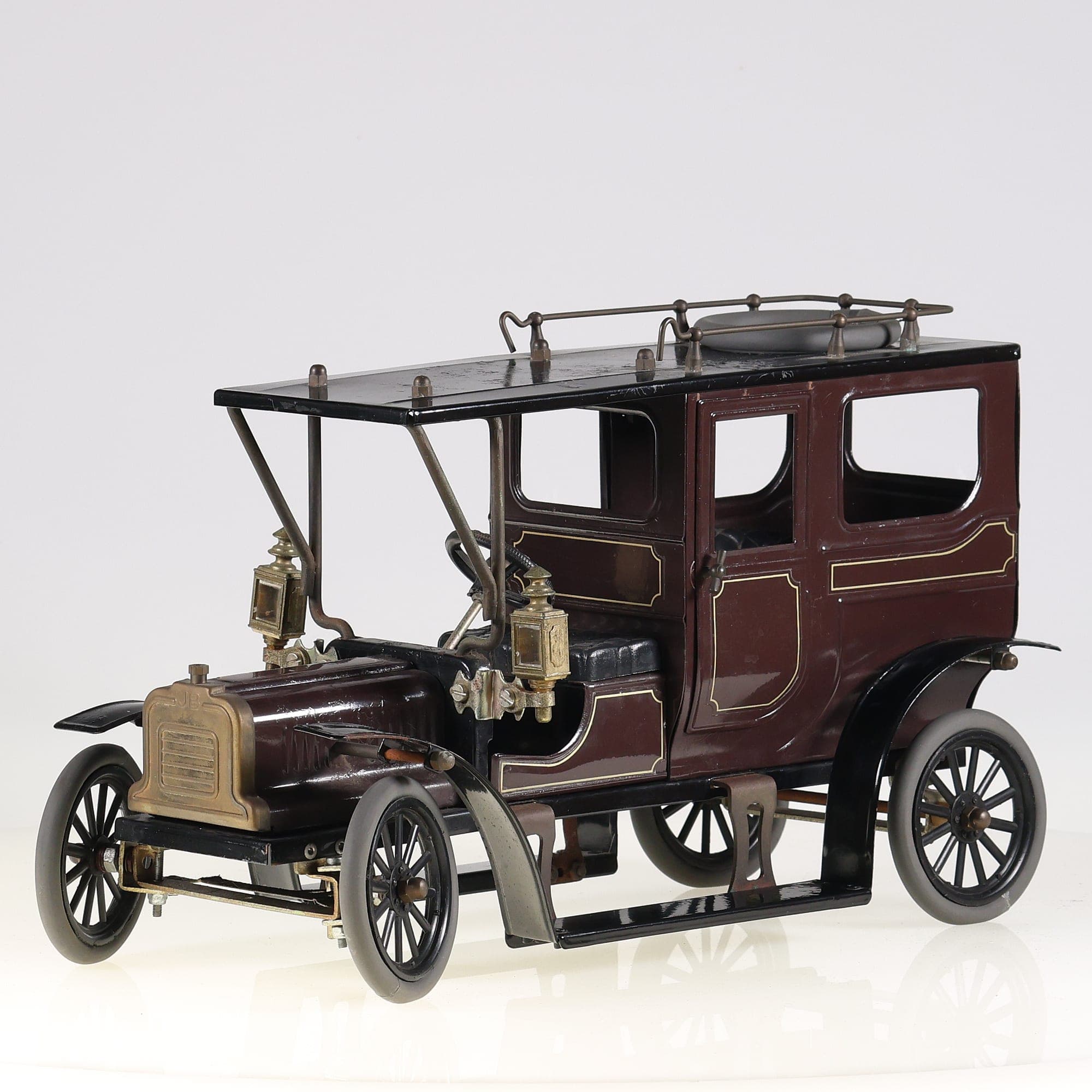 tacot 32 cm JB Jan Blenken voiture maitre 32 cm Bordeaux et noir Grade B sans bo — photo 1