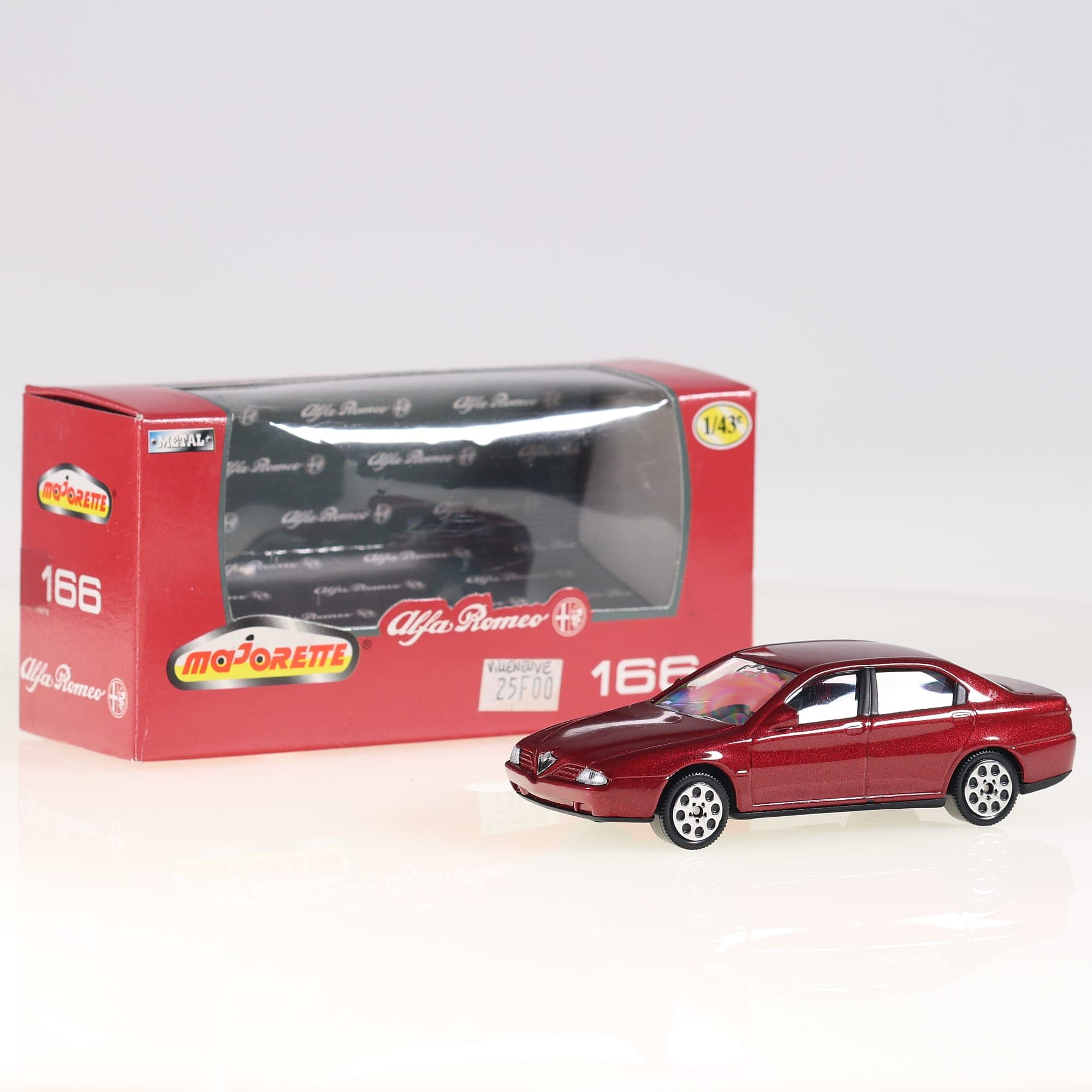Majorette 166 Alfa Romeo Alfa Romeo 166 1/43 Rouge métallisé avec boîte
