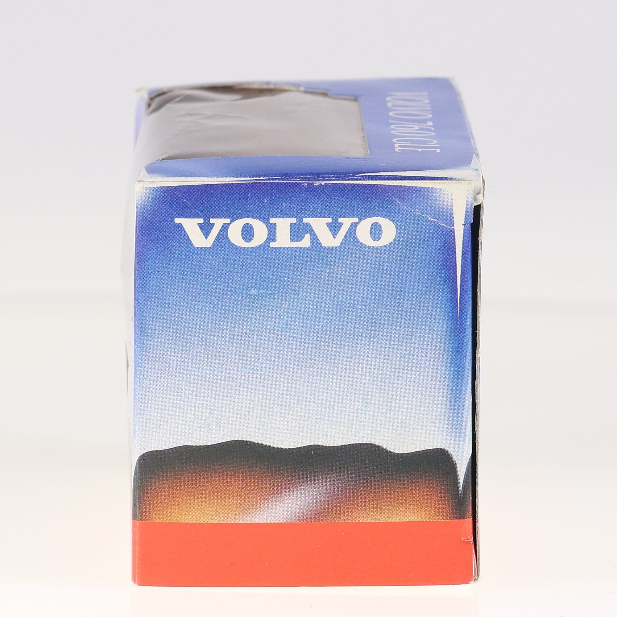 Tonka Polistil  Volvo 760 GLE 1/43 Rouge métallisé Grade B neuf avec boîte — miniature 4