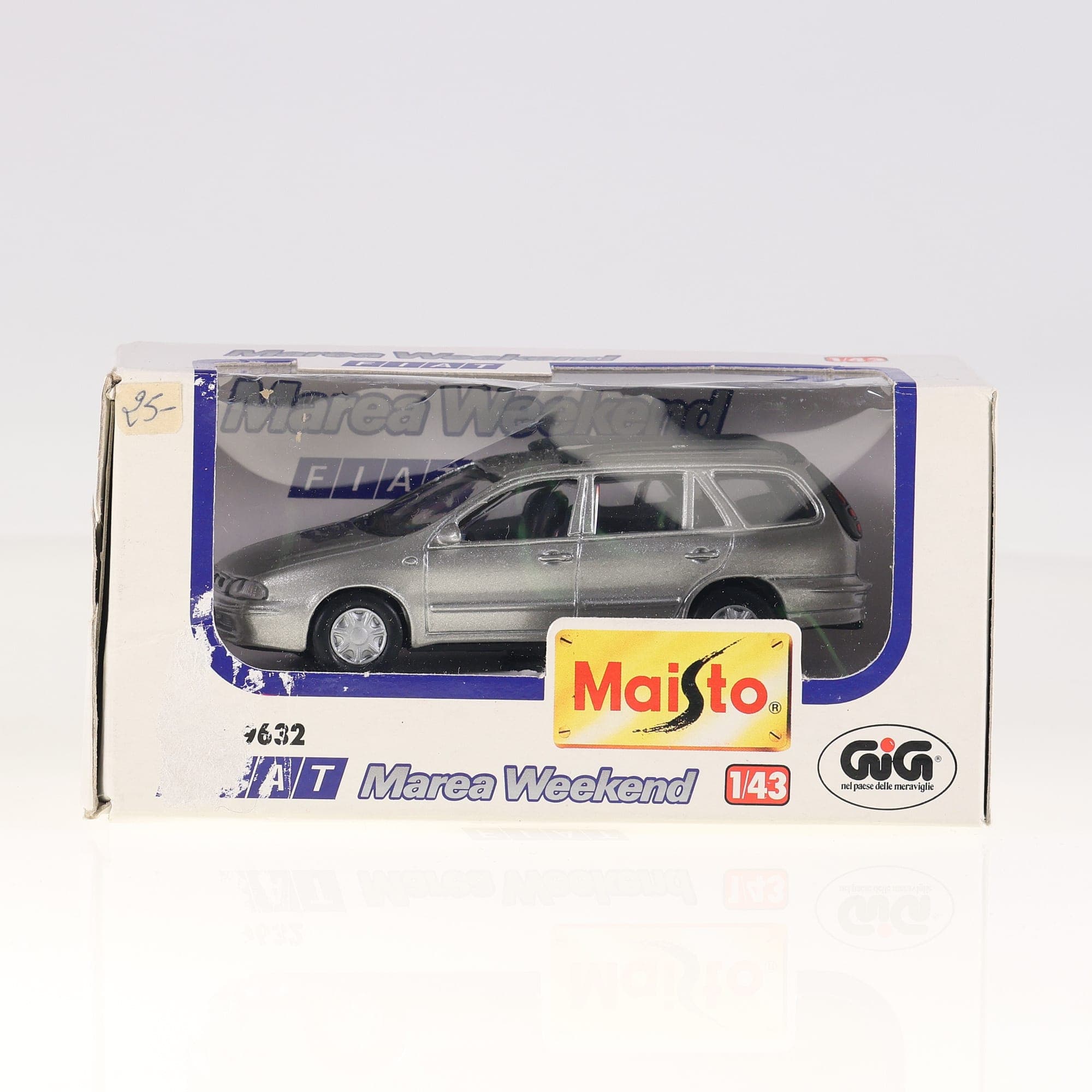 Maisto 1632 Fiat Marea Weekend 1/43 Gris métal Grade B neuf avec boîte