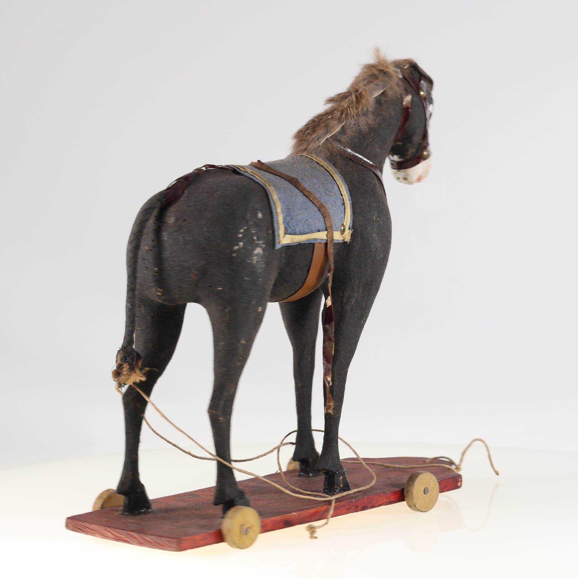 Jouet à trainer ancien âne à roulettes en bois floqué hauteur de 29 cm — miniature 5