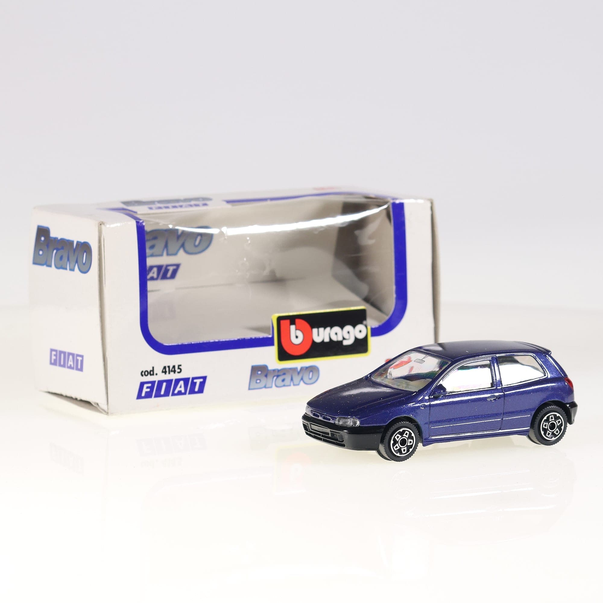 Burago 4145 Fiat Bravo 1/43 Bleu métallisé avec boîte