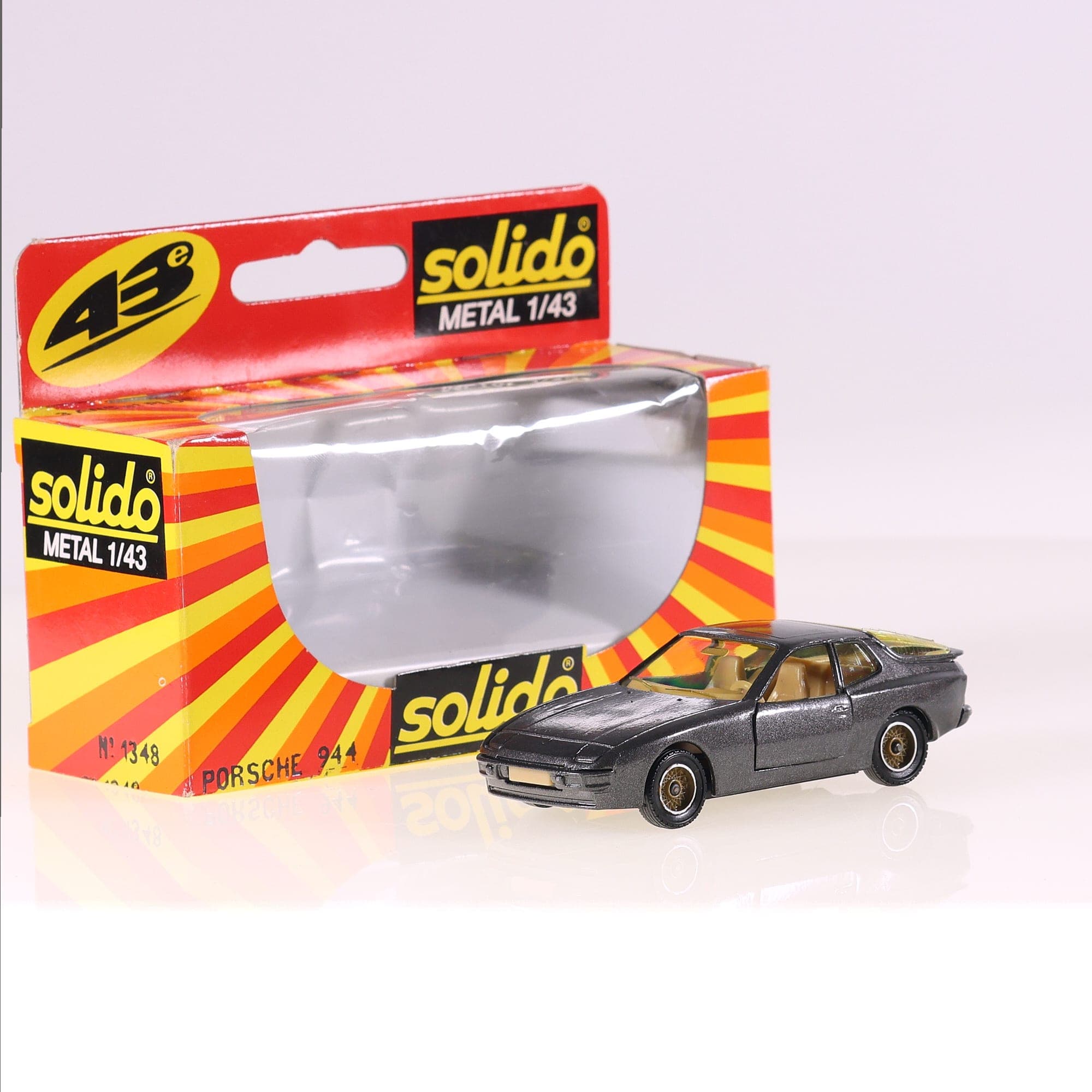 Solido n° 1348 Porsche 944 1/43 Gris avec boîte — photo 1