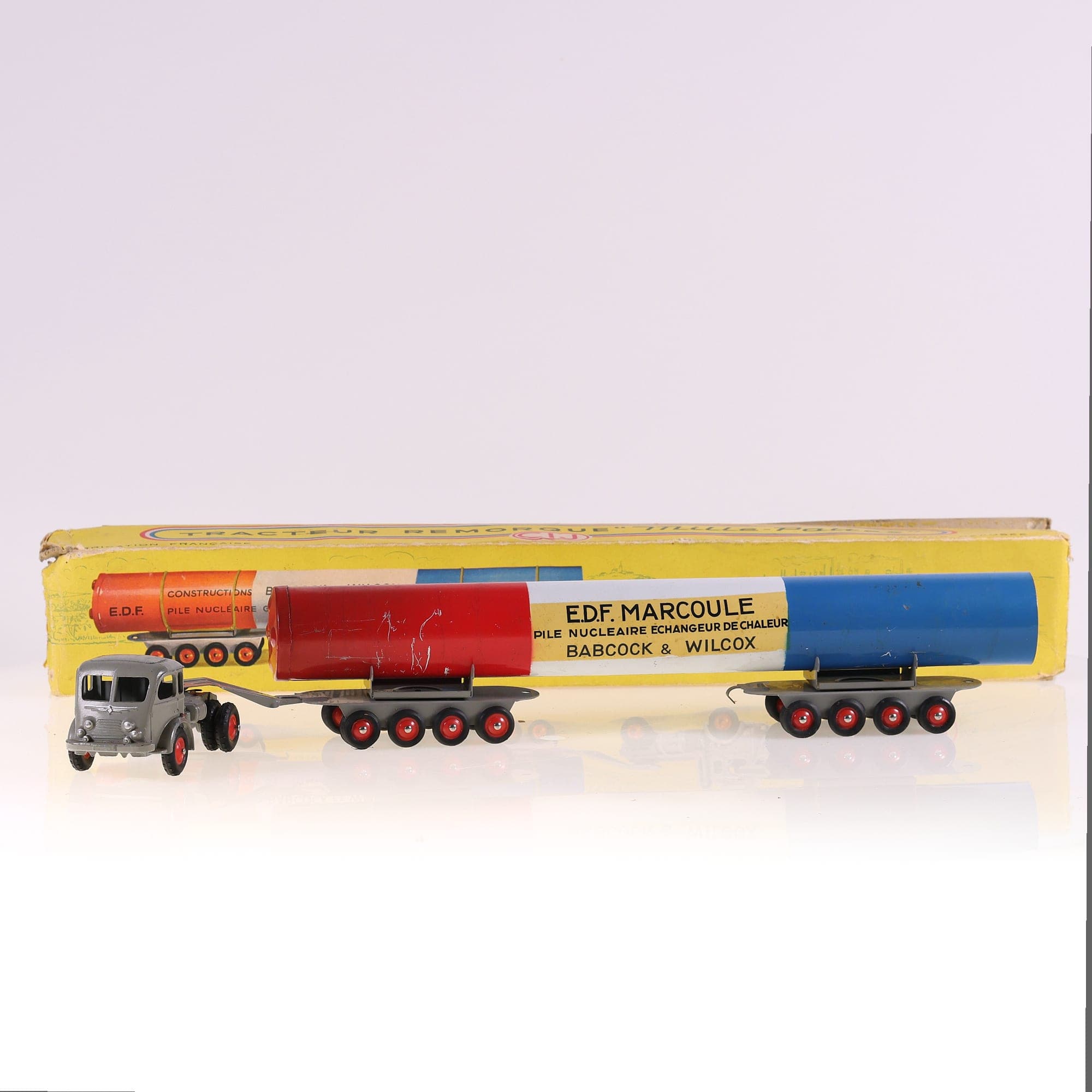 CIJ 3.75 Renault mille pattes pile Marcoule #10 36 cm Rouge Grade B avec boîte