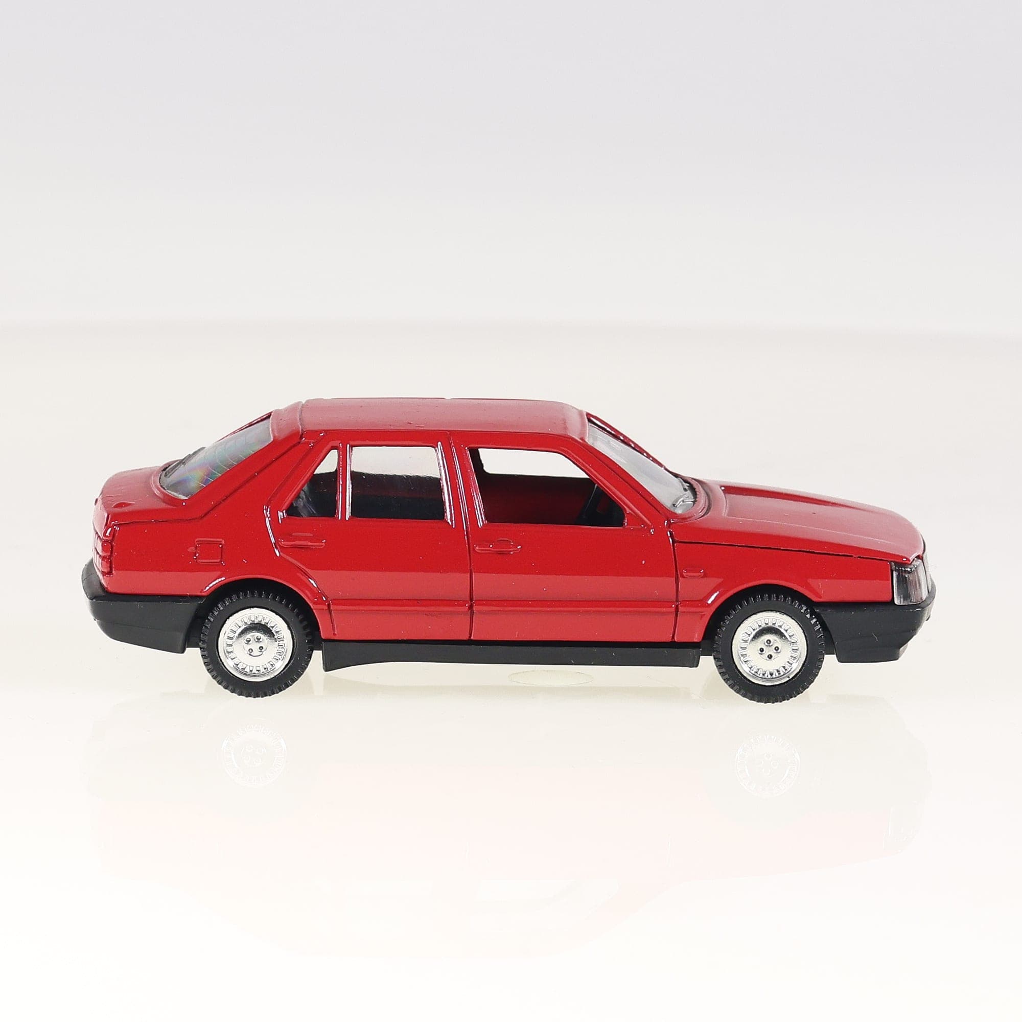 Polistil 50 Fiat Fiat Croma 1/43 Rouge avec boîte — miniature 10