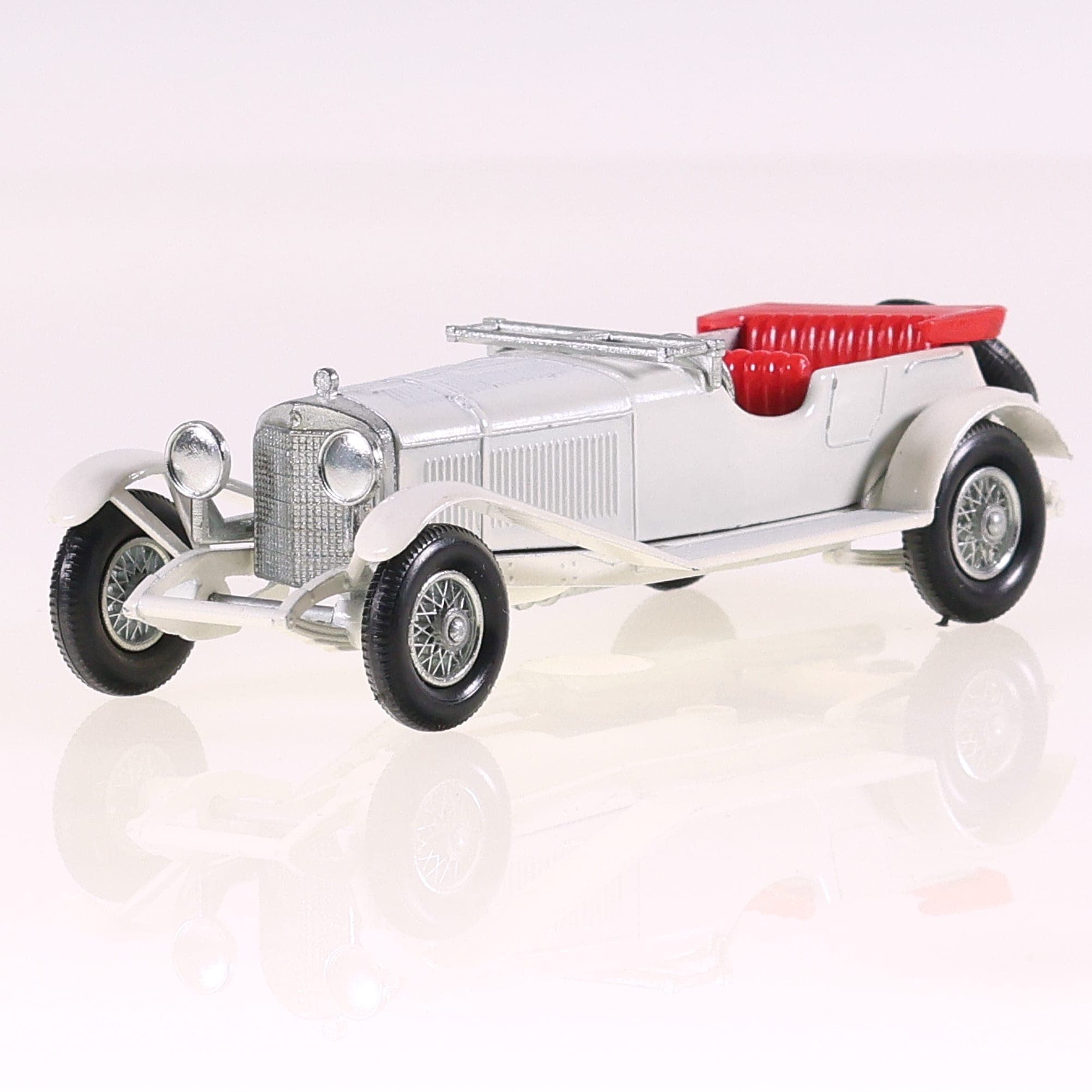 Matchbox Y-10 Mercedes Benz 1928 36/220 1928 1/52 Blanc avec boîte — miniature 9