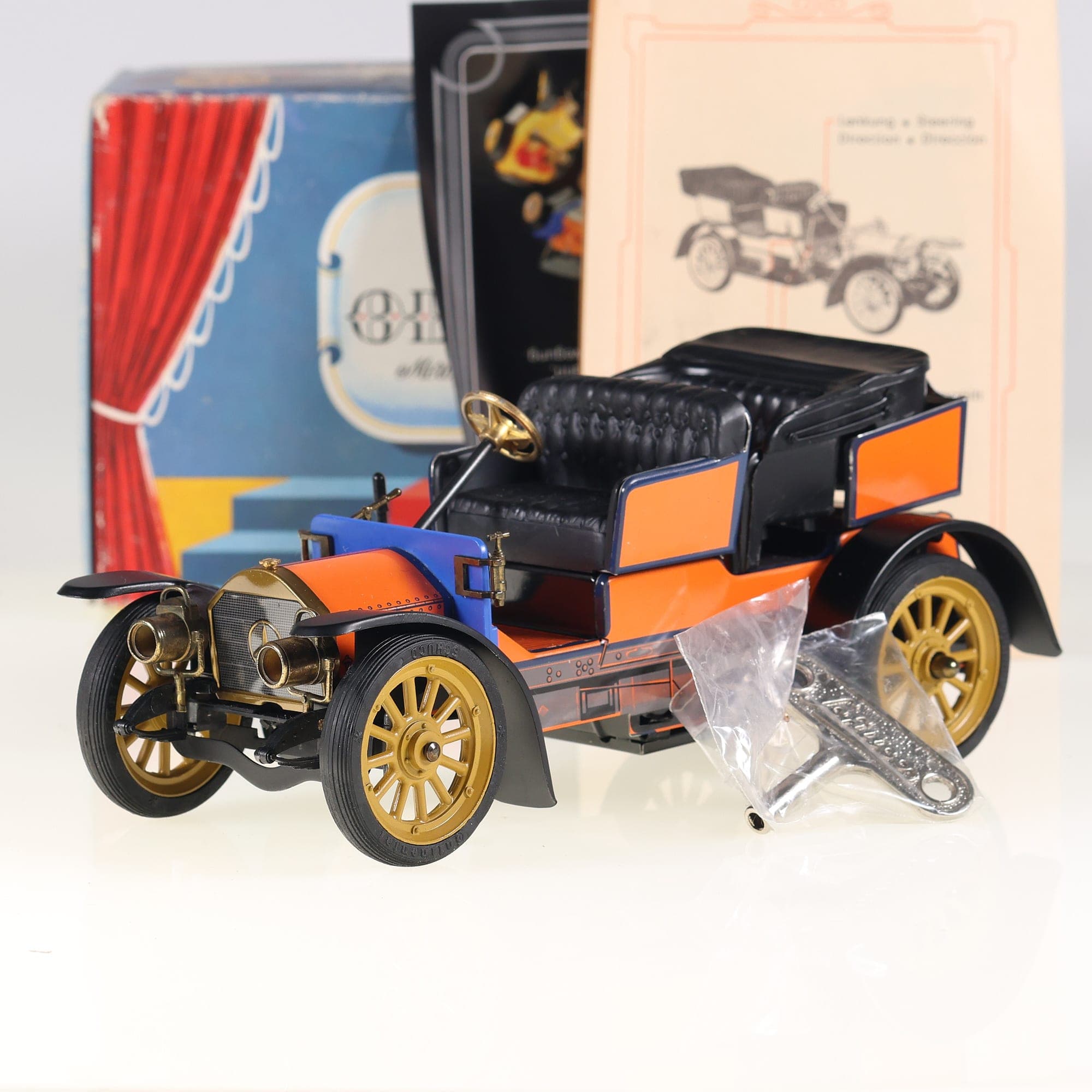 Schuco 1239 Mercedes Simplex anno 1902 1/24 Orange avec boîte