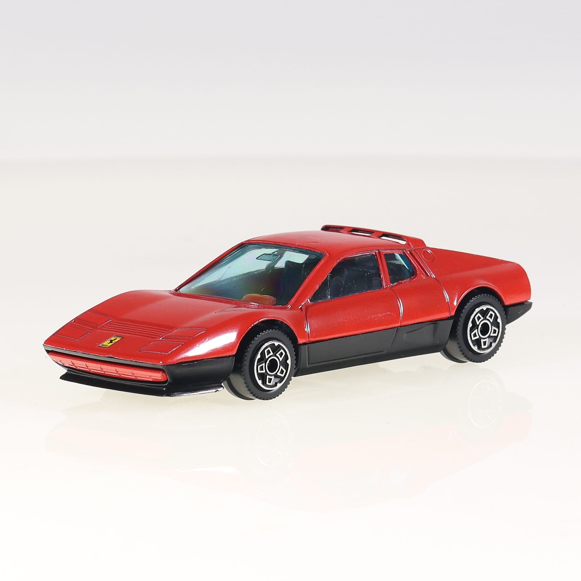 Burago 203 Ferrari Ferrari 512 BB 1/43 Rouge sans boîte
