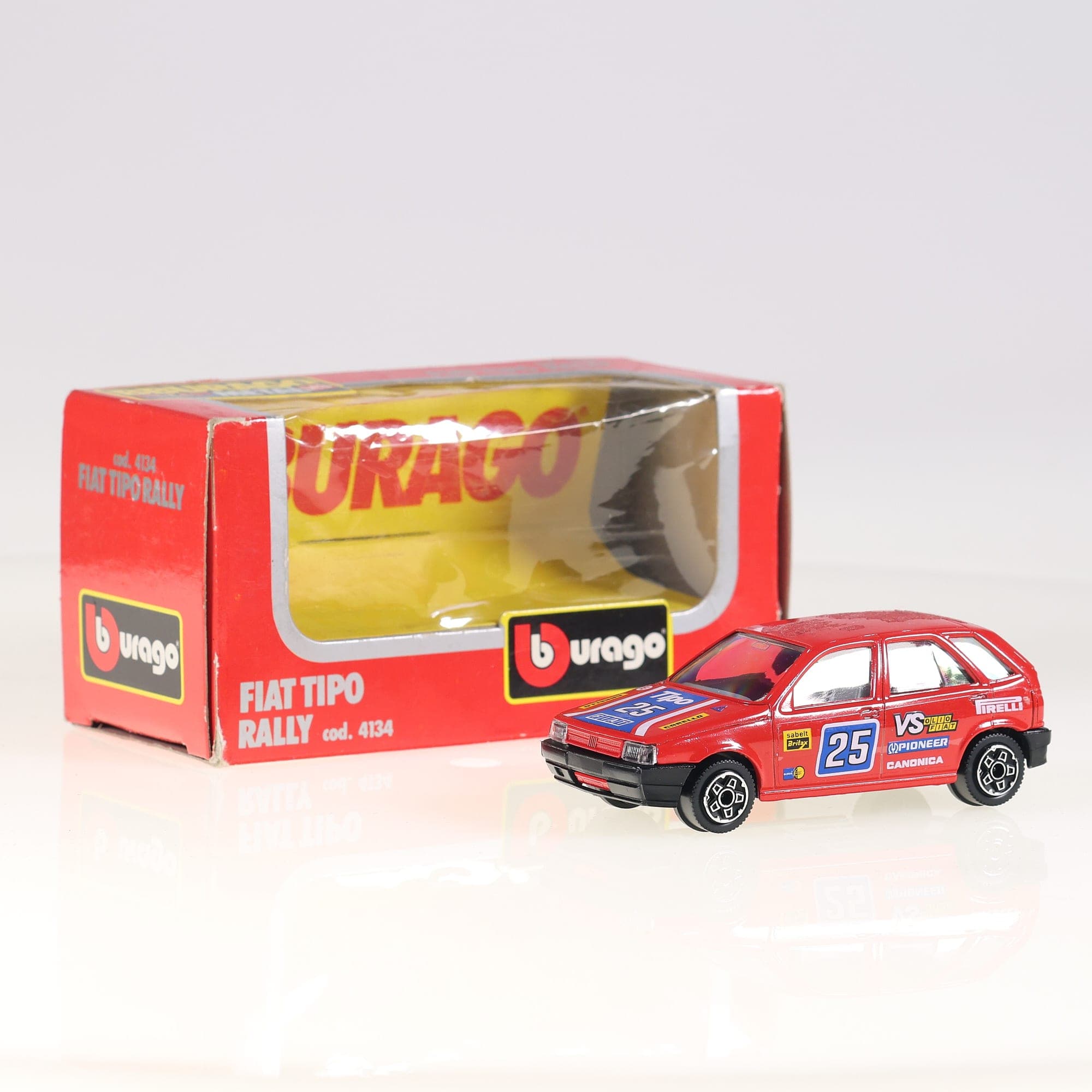 Burago 4134 Fiat Tipo Rally 1/43 Rouge Grade B avec boîte