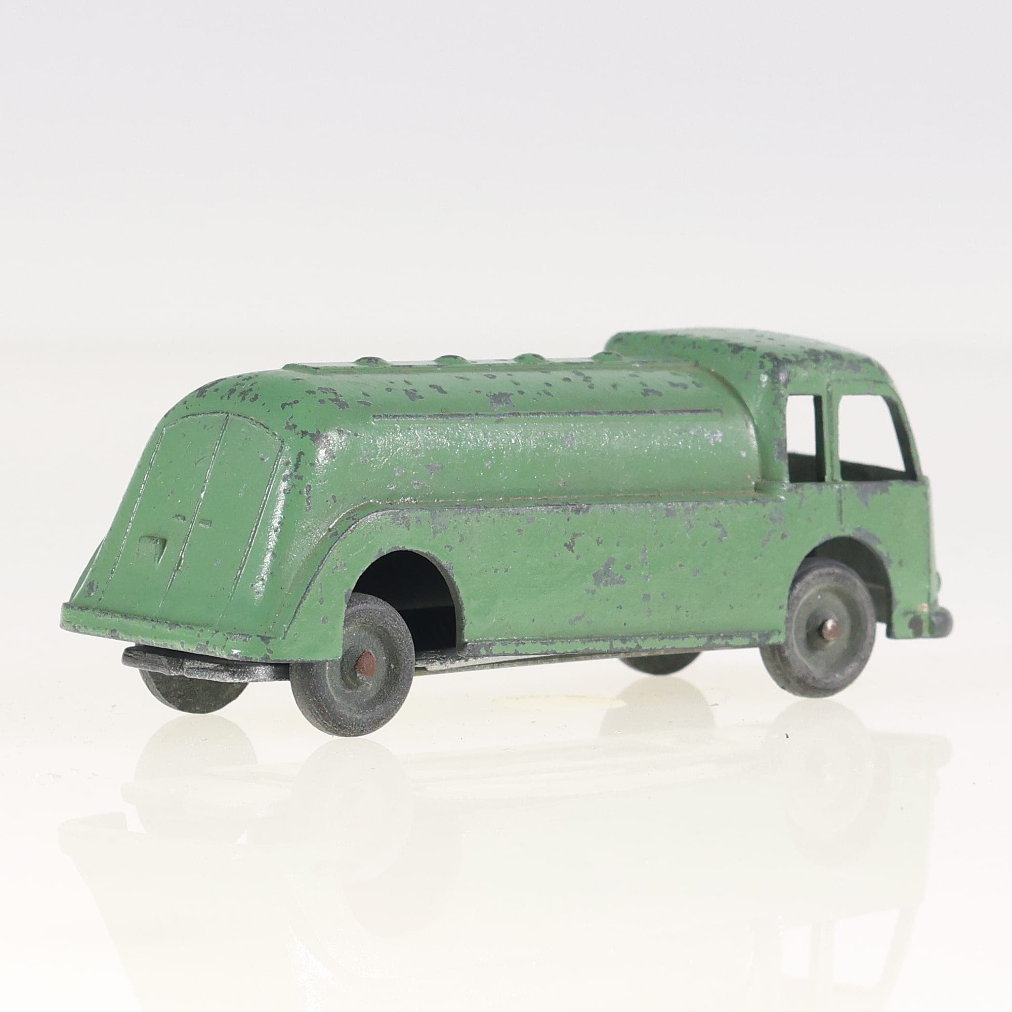 Solido mosquito Citerne  7 cm Vert état C sans boîte — miniature 4