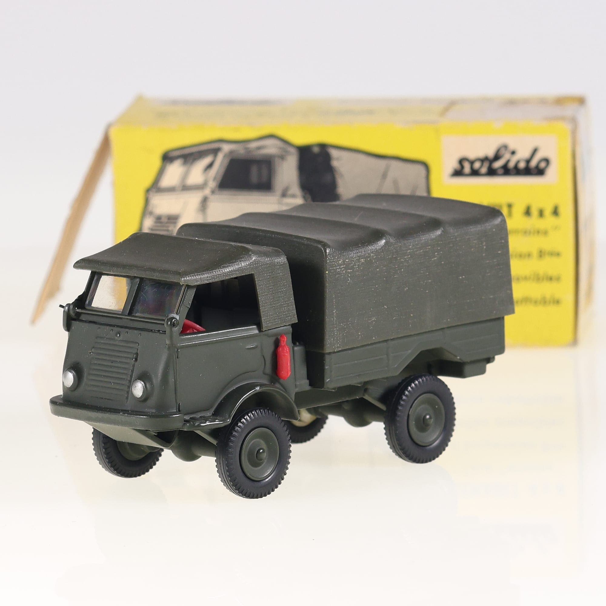 Solido 203 Renault Renault 4x4 Tous Terrains (Version Militaire) 1/50 Vert foncé