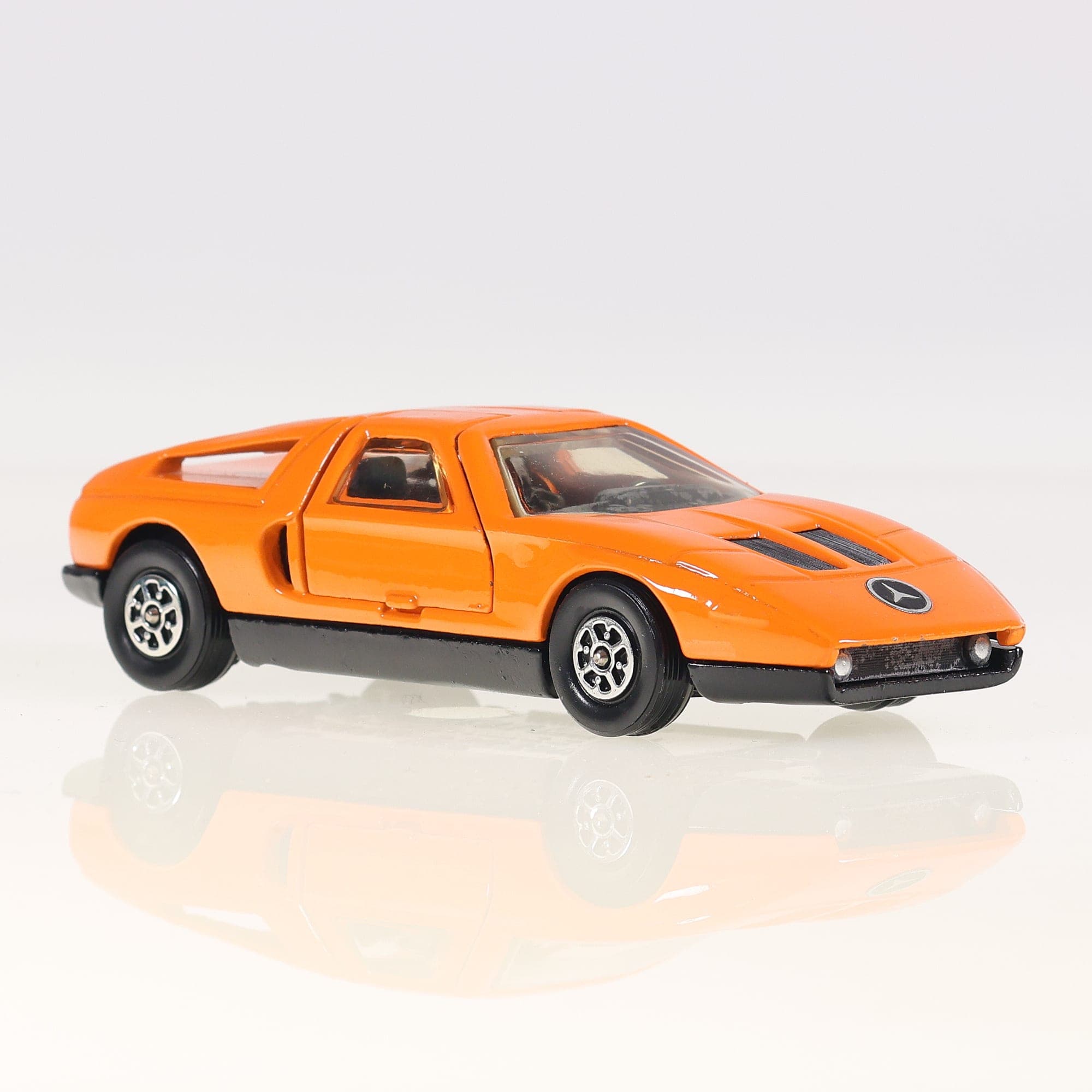 Corgi Toys 388 Mercedes-Benz C111 1/43 Orange avec boîte — miniature 13