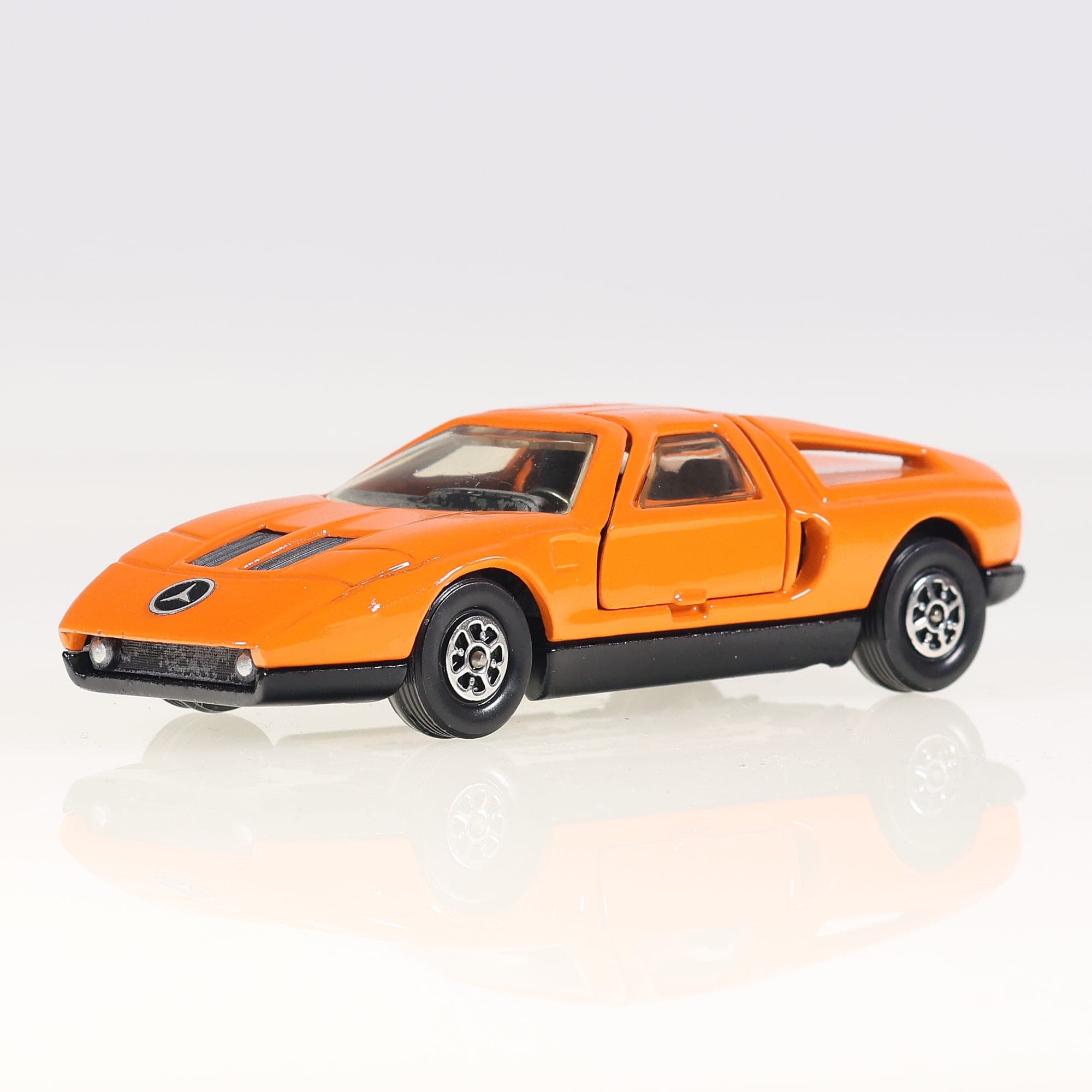 Corgi Toys 388 Mercedes-Benz C111 1/43 Orange avec boîte — miniature 15