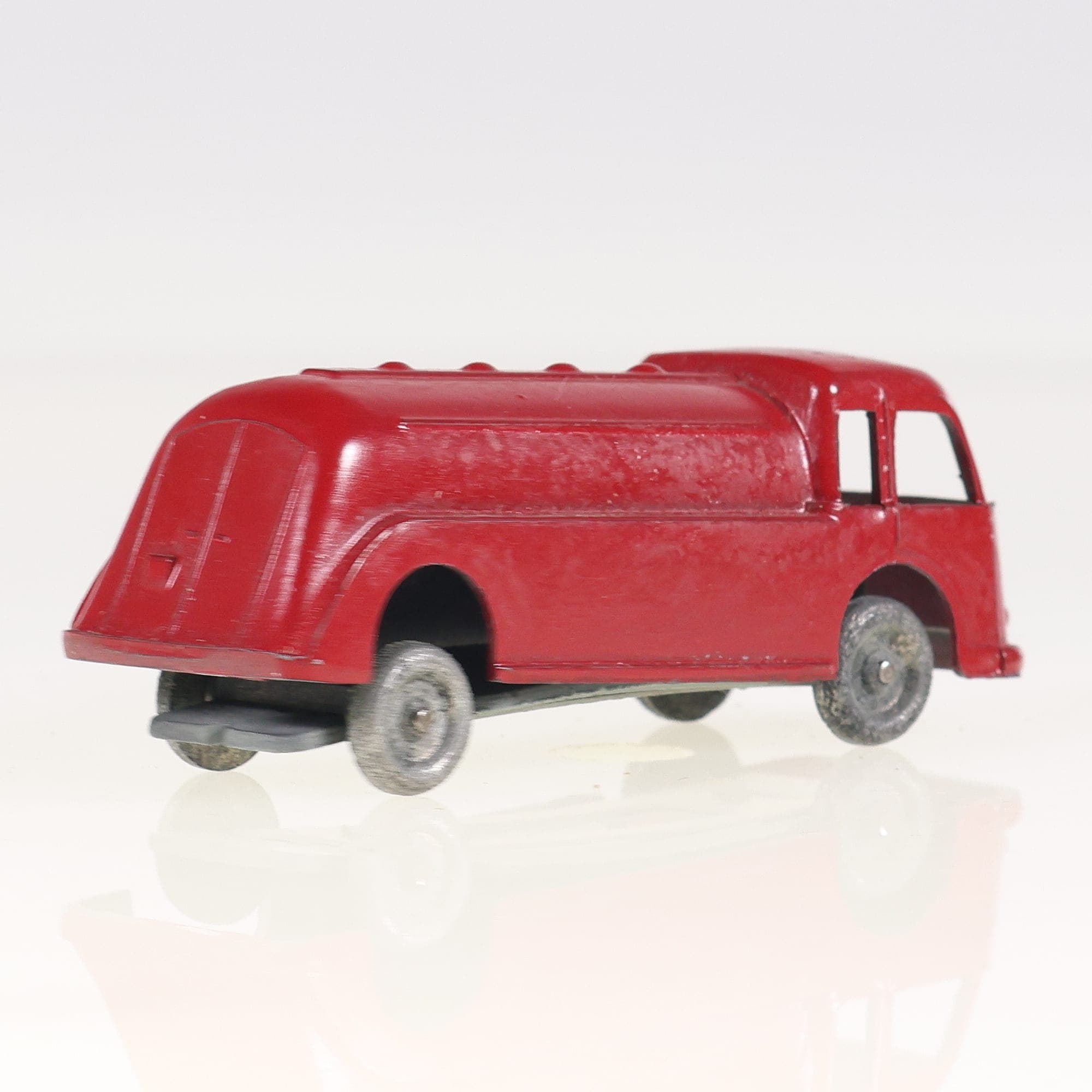 Solido camion citerne 7,5 cm Rouge Grade B sans boîte — miniature 4