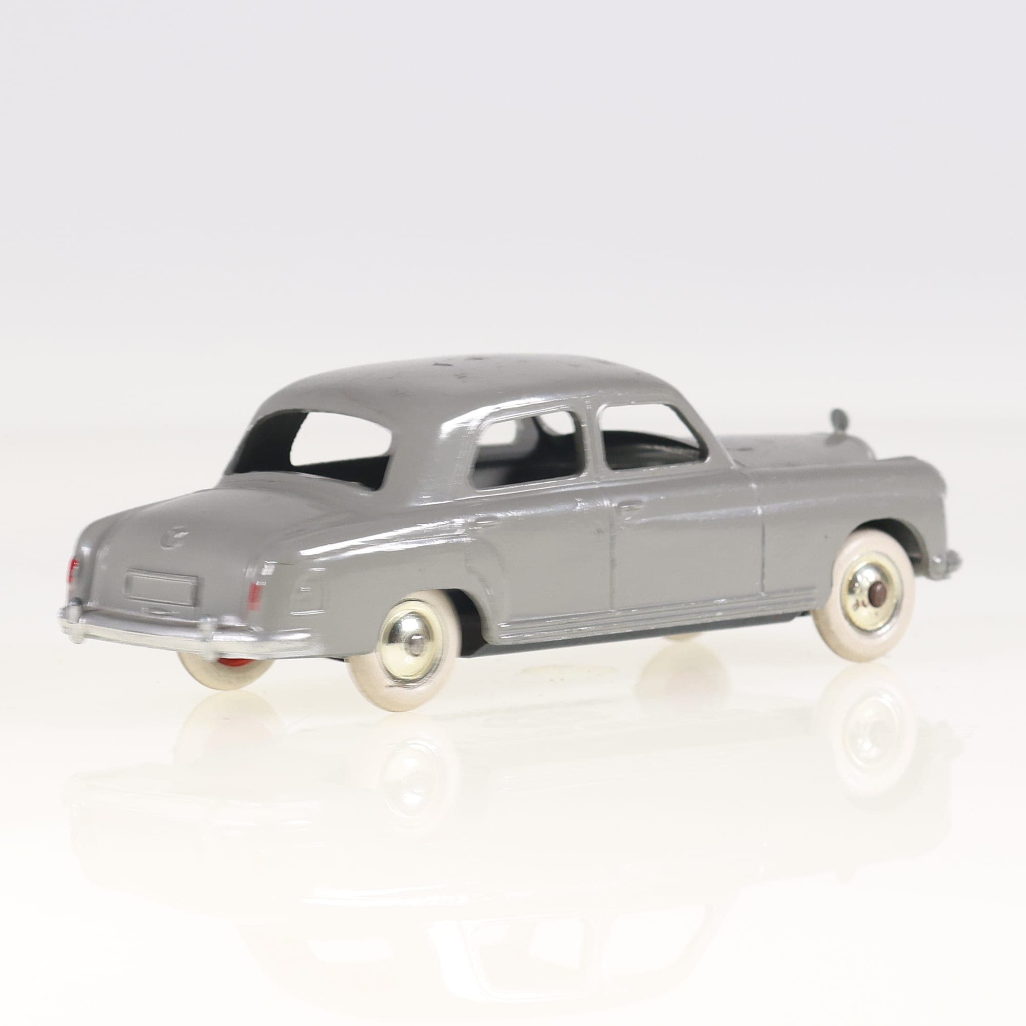 CIJ 3.12 Mercedes-Benz 220 Berline 1953 1/43 Gris Grade B sans boîte — miniature 4