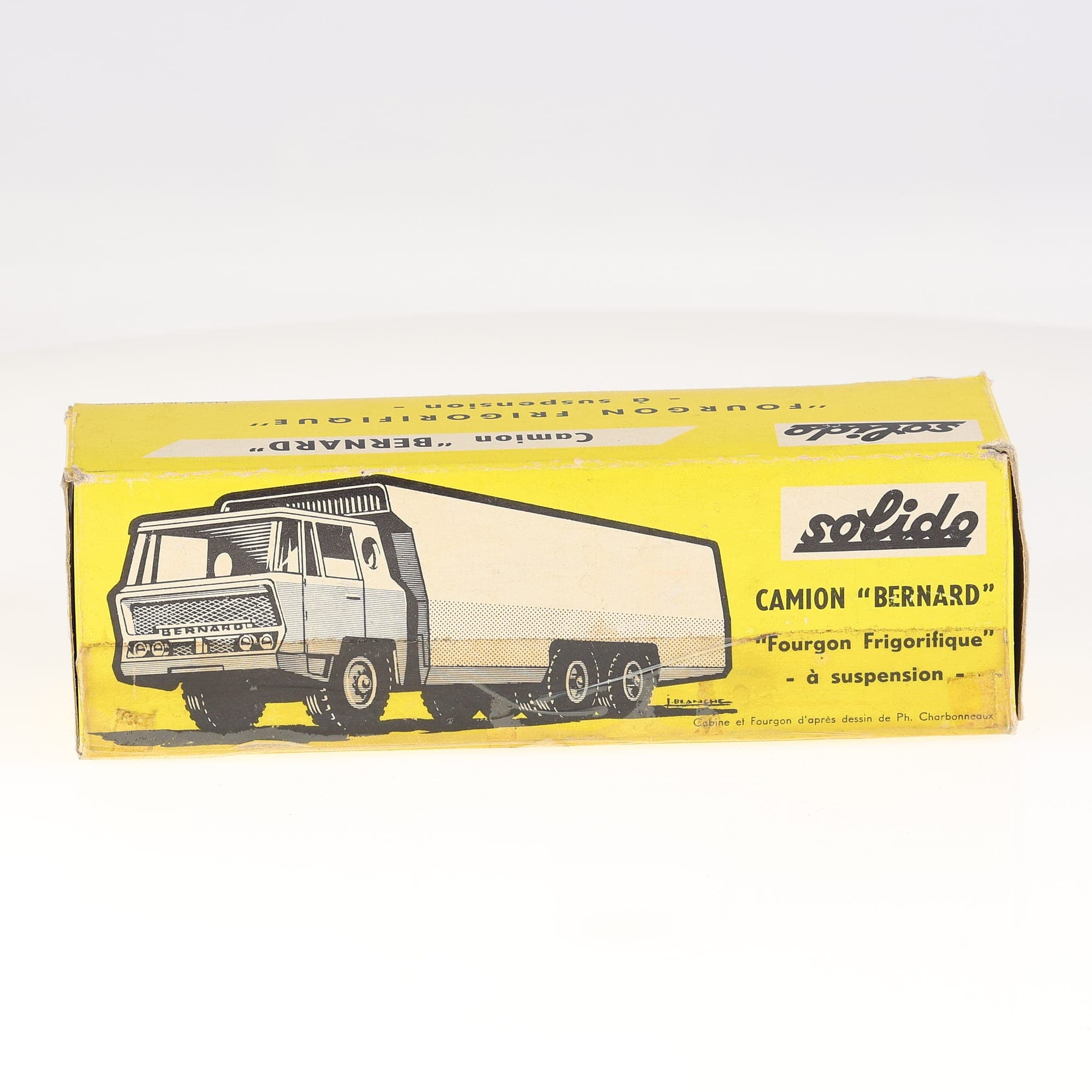 Solido 304 Bernard Fourgon Frigorifique 'La vache qui rit' - Fromageries Bel 1/4 — miniature 5