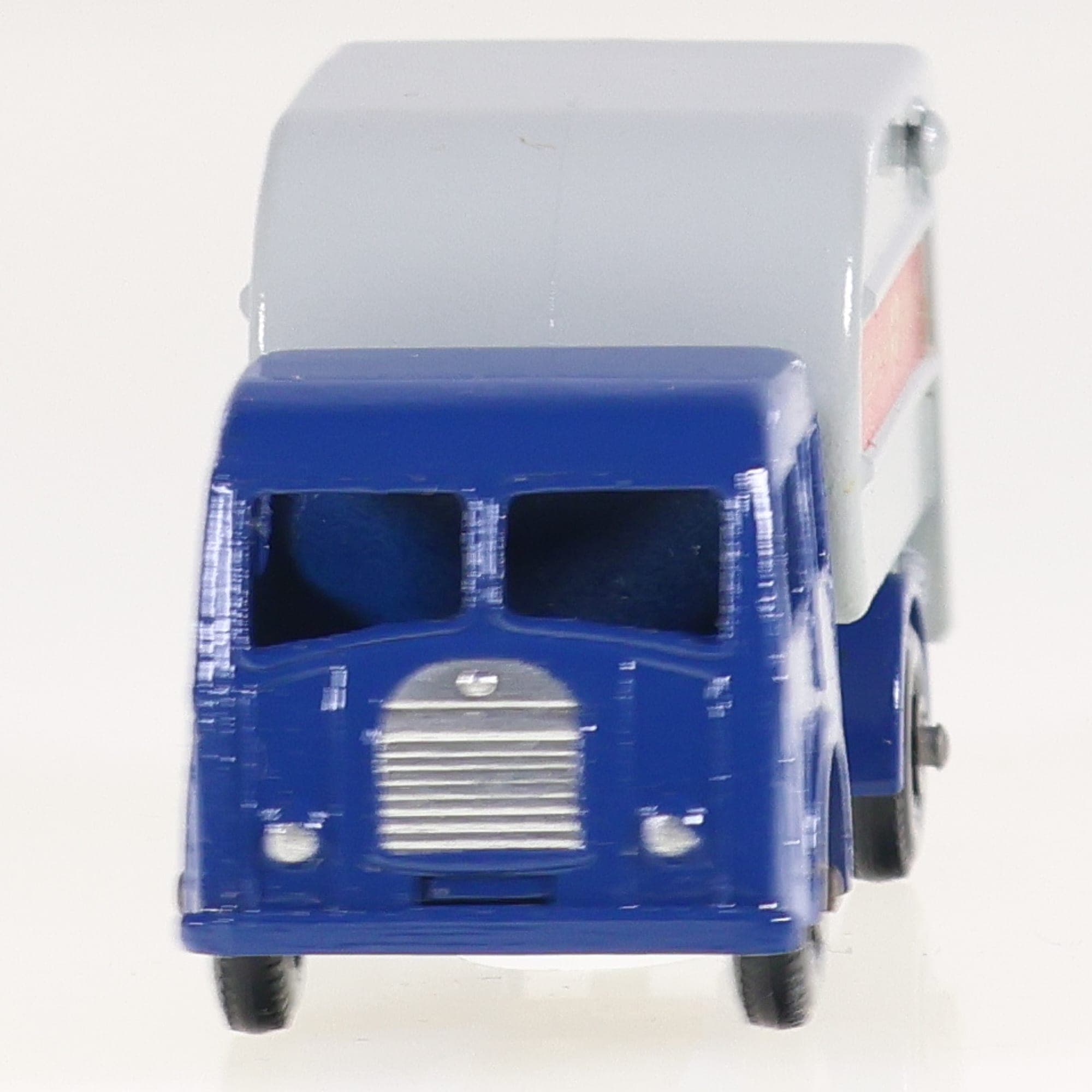 Matchbox 15 Refuse Truck Refuse Truck - Cleansing Service 1/75 Bleu avec boîte — miniature 12