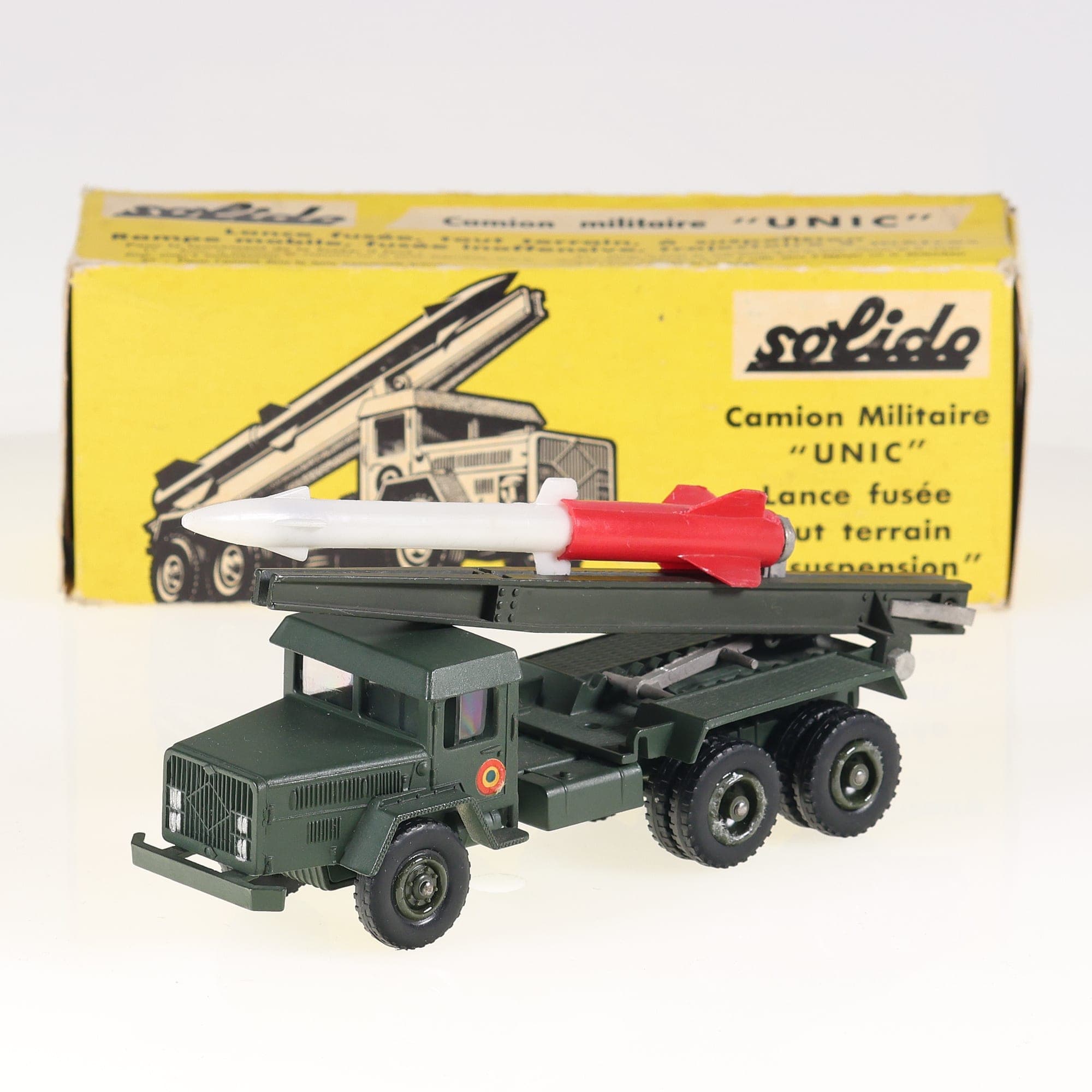 Solido 201 UNIC Camion Lance-fusée 1/50 Vert avec boîte